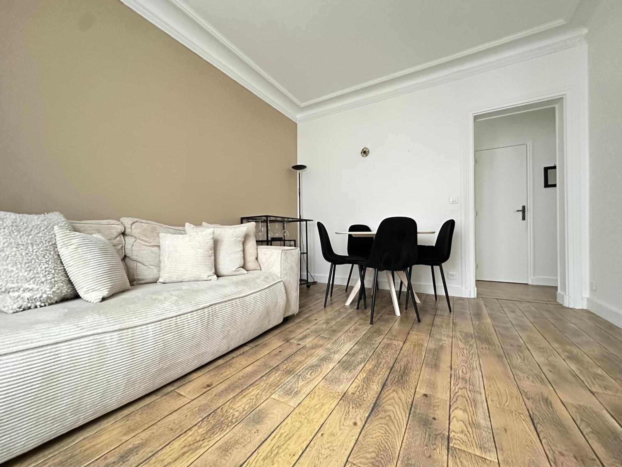 Apartment Le Voltaire - Center