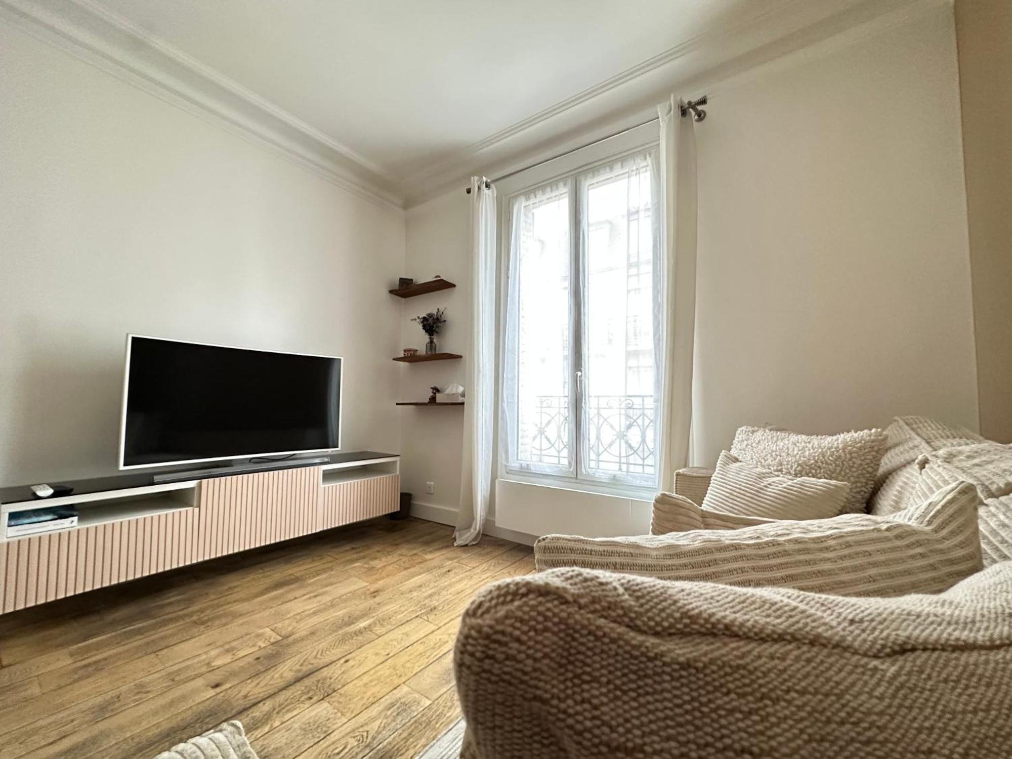 Le Voltaire - Center Apartment *