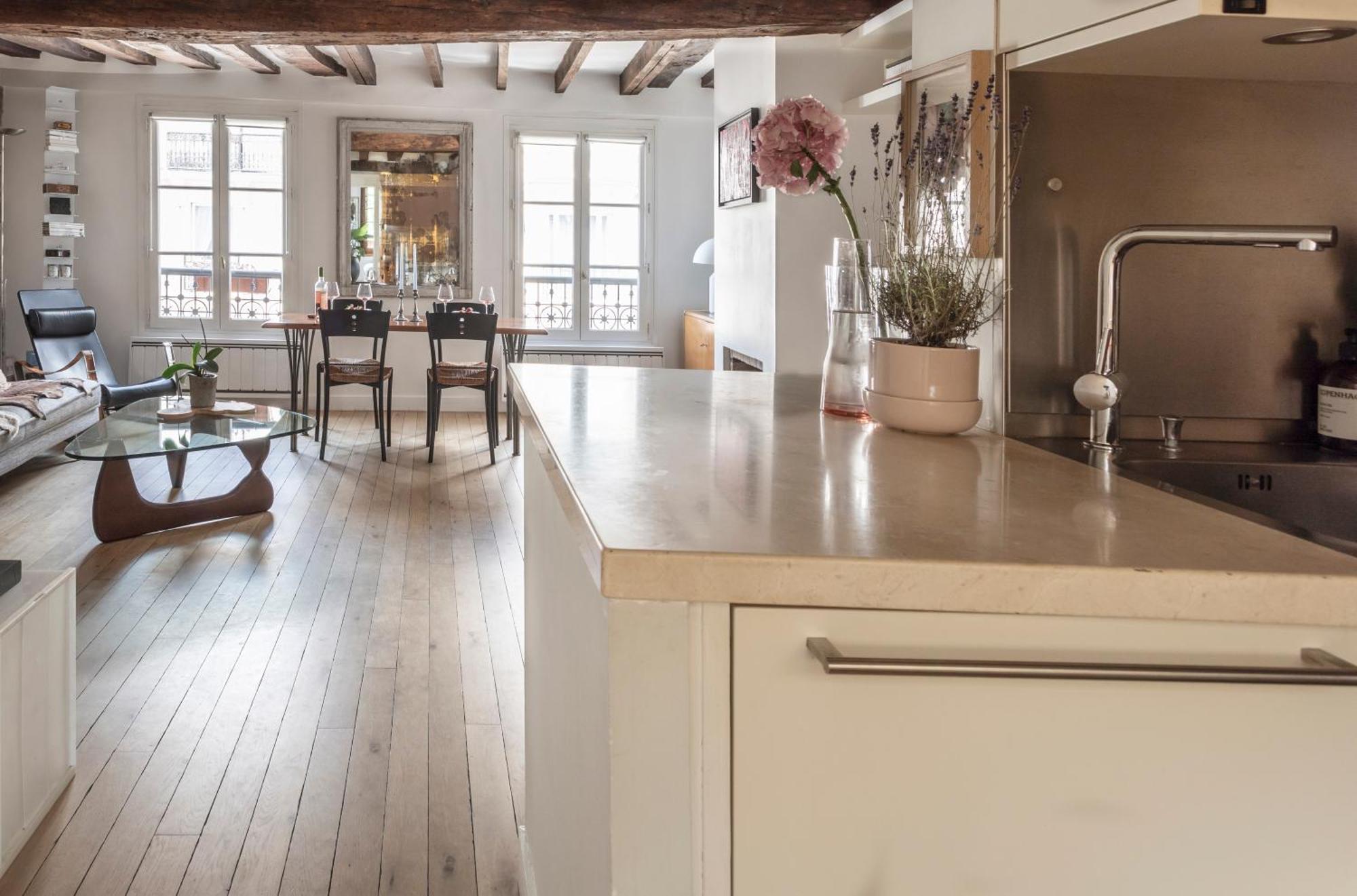 Notre-dame Stunning 2 Bedroom Air Conditioned Flat * Parigi