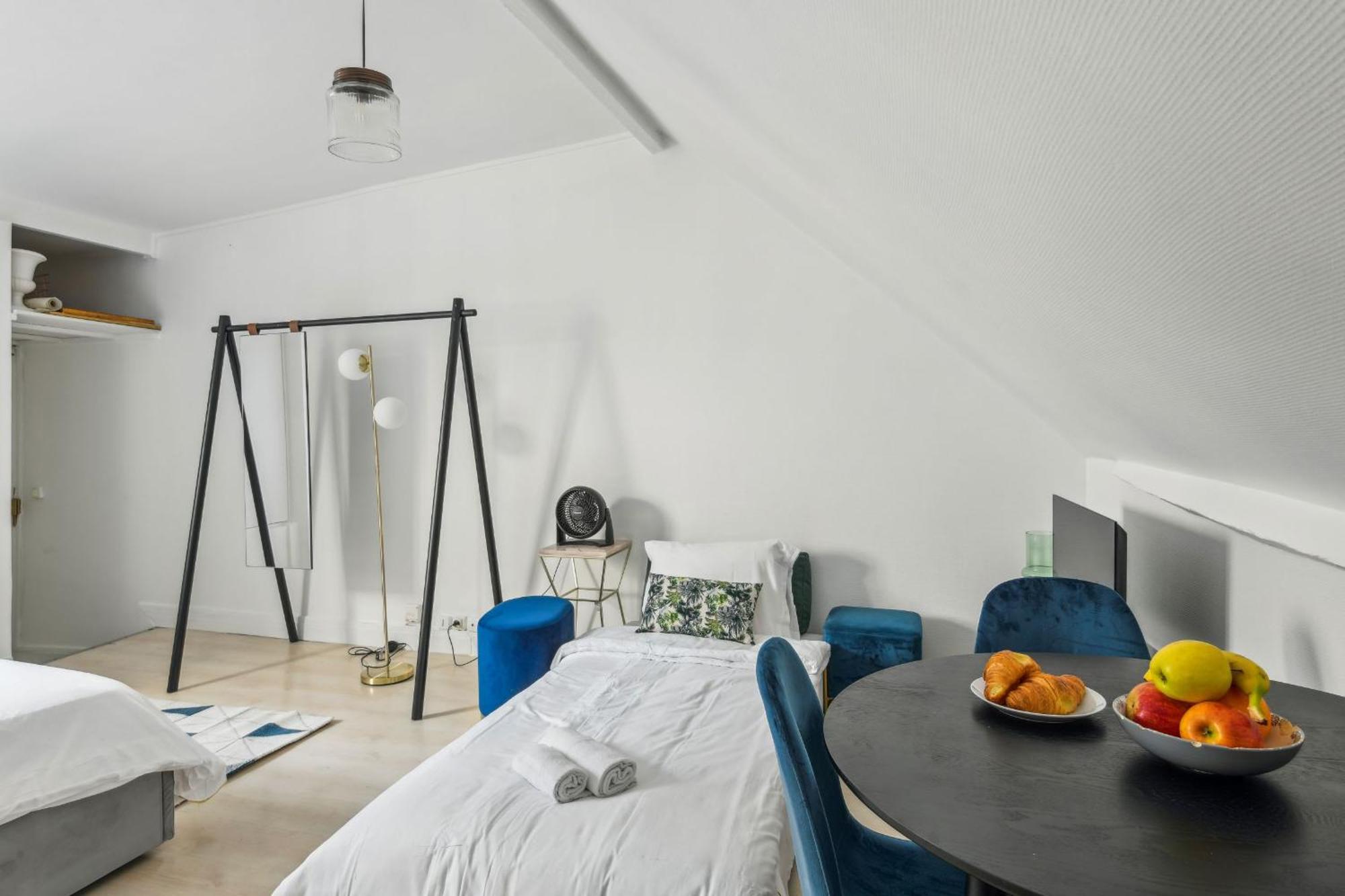 Appartamento Bnbnova - Pont Neuf & Jardin Du Luxembourg Parigi