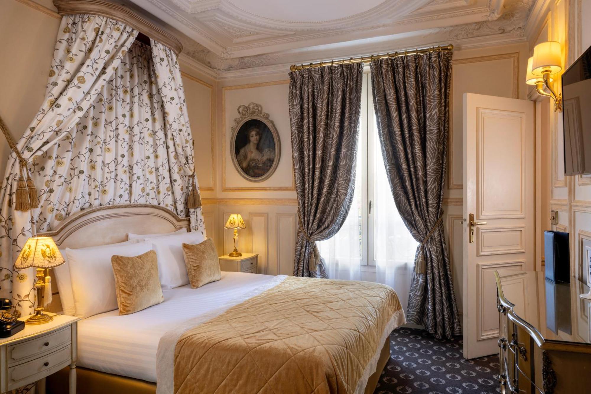Henri Iv Hotel 4*