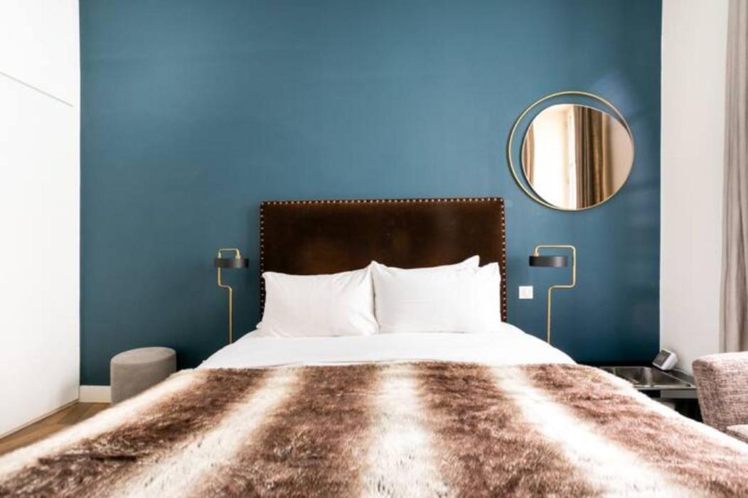 Amazing Premium Flat, Fantastic Location, 1290 Sqf * Paris