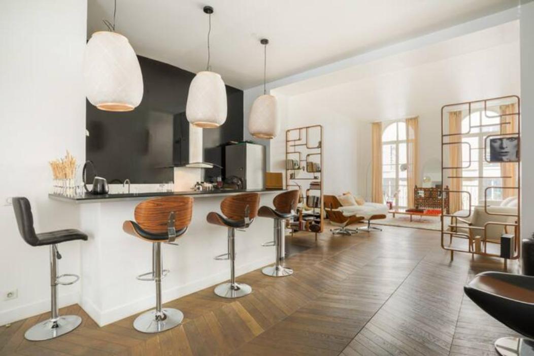 Amazing Premium Flat, Fantastic Location, 1290 Sqf Apartment *