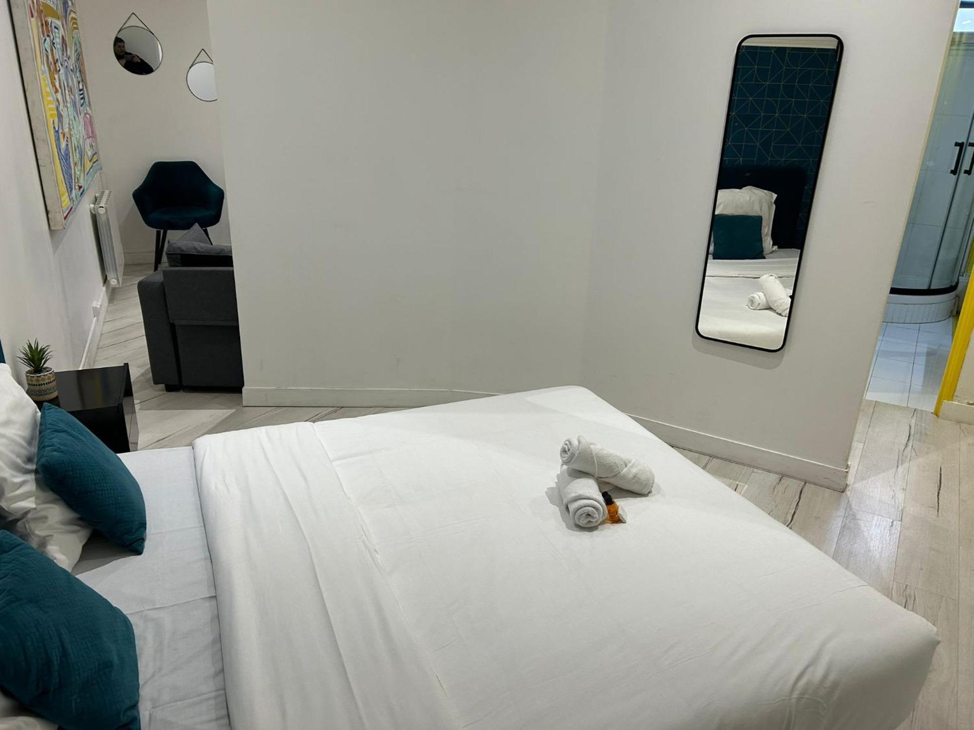 Moderne A Proximite De Batignolles Parigi