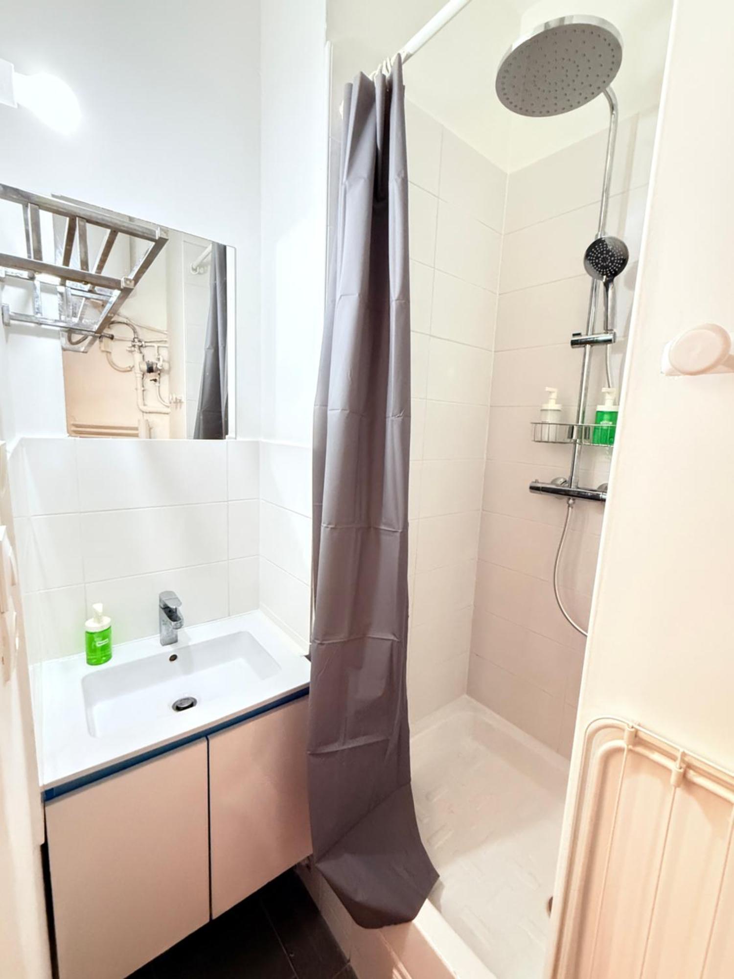 Cozy 2-min Walk To Gare Du Nord Fayette Appartamento Parigi