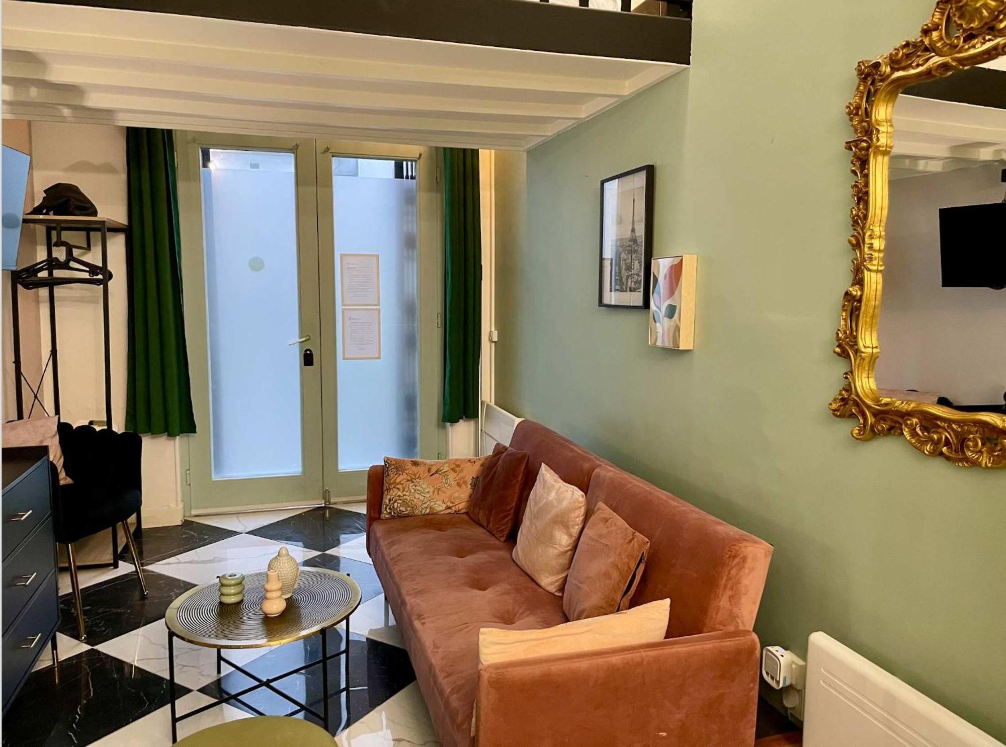 Appartamento Delightful For Two Montmartre Parigi