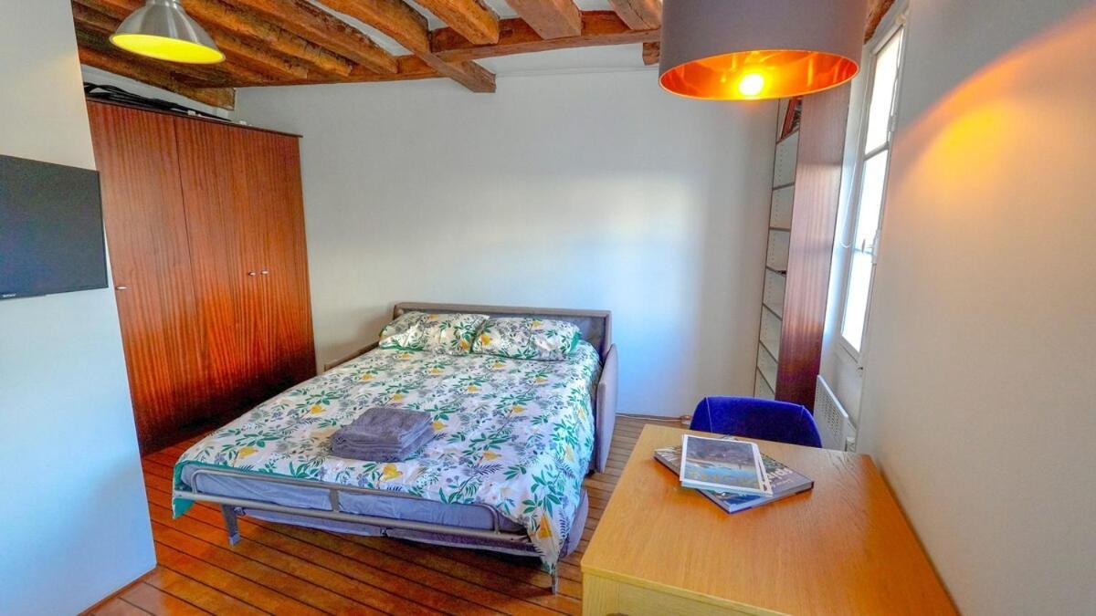 012 Grand At Quartier Latin Apartment Paris