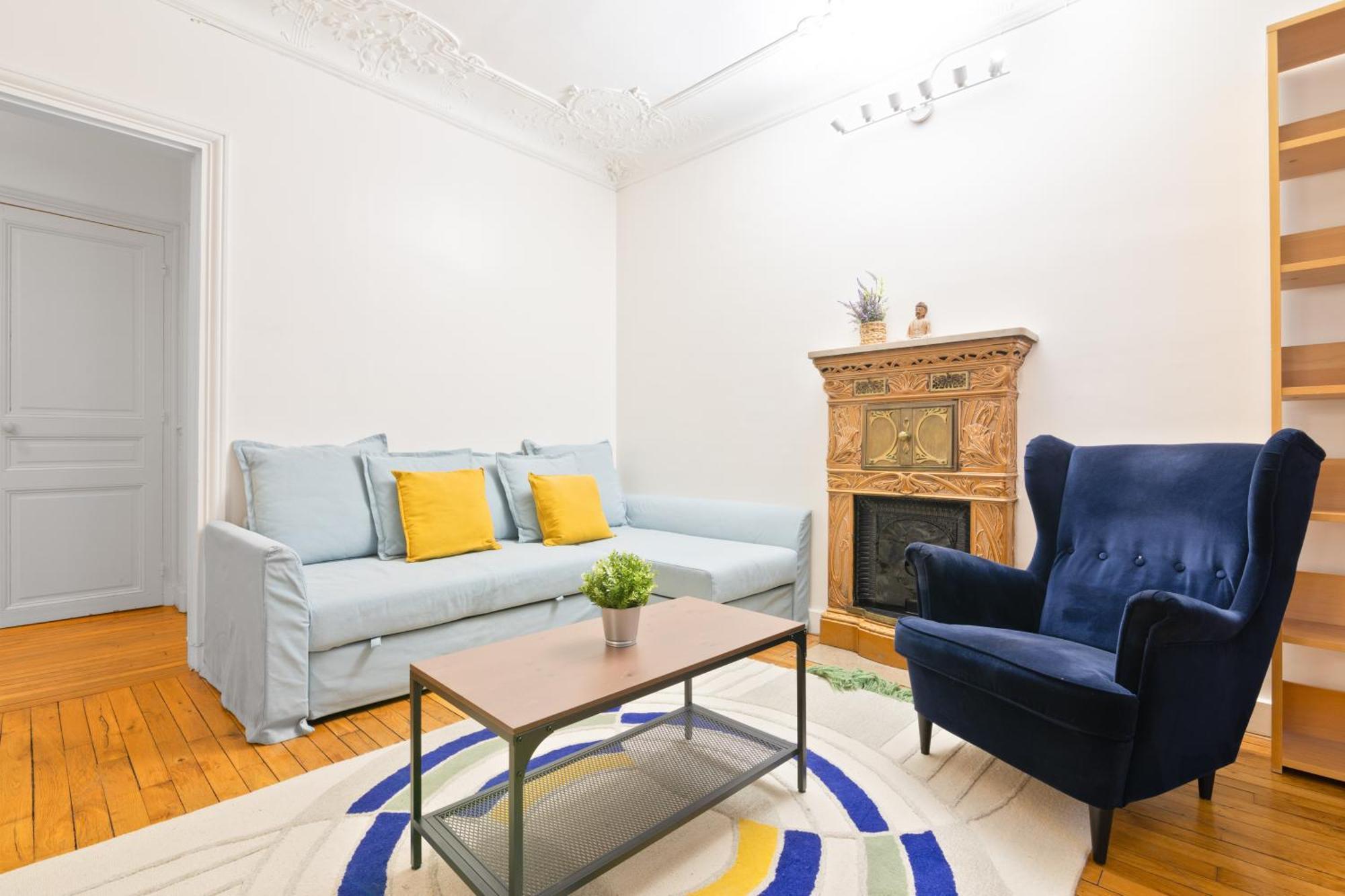 Superb Quartier Pantheon 4 *