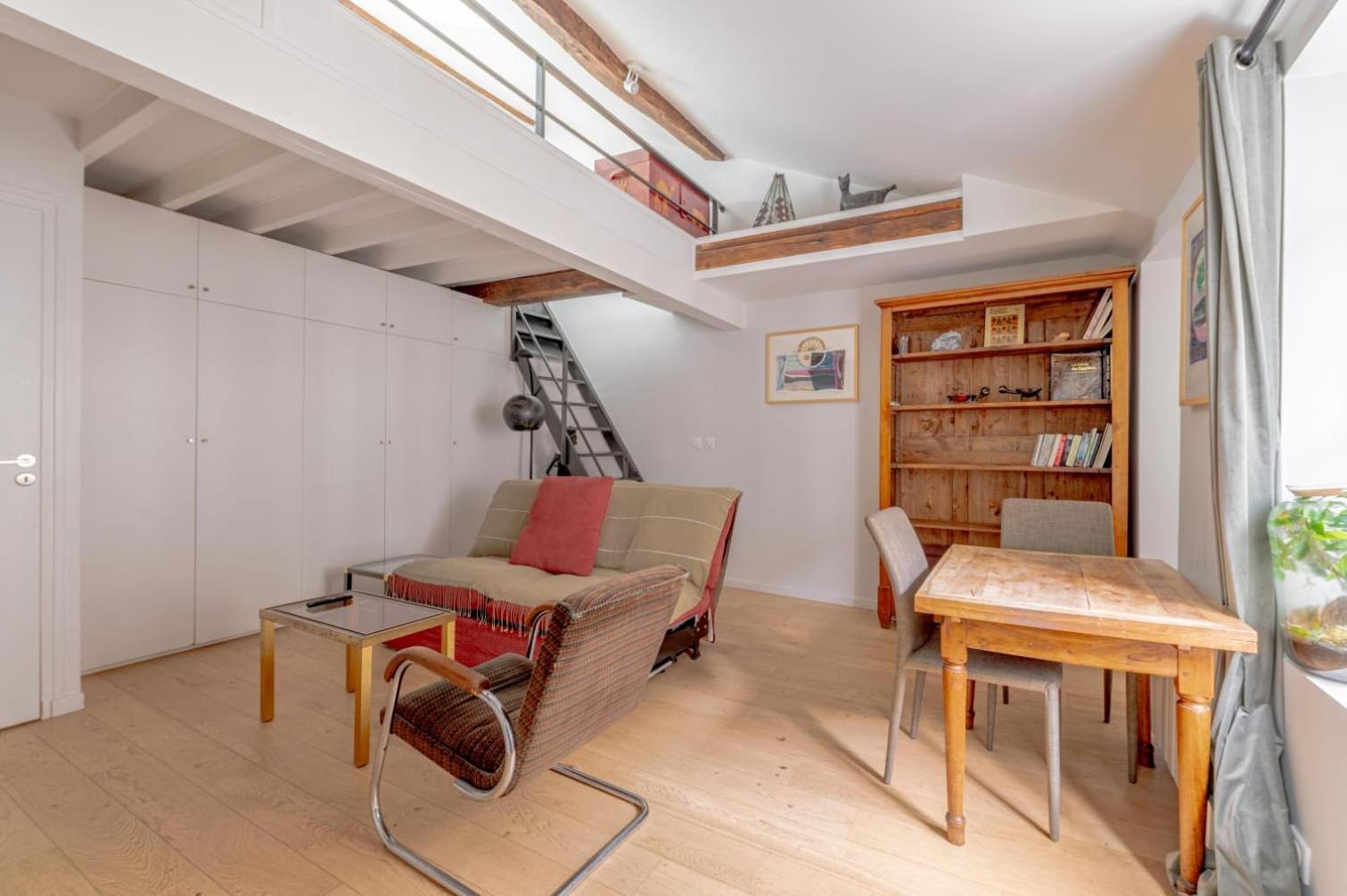 Appartamento Skylight Loft By Suitehomeparis *