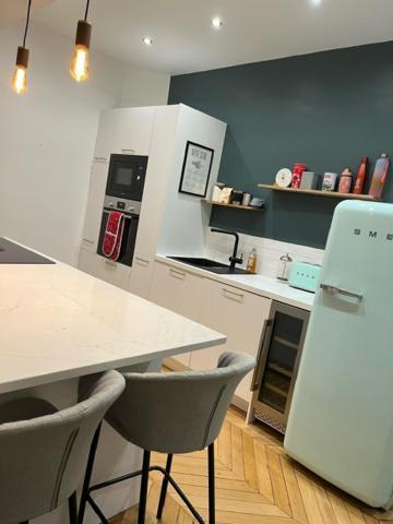 Beautiful 1br Flat Near Canal Saint Martin Appartamento Parigi