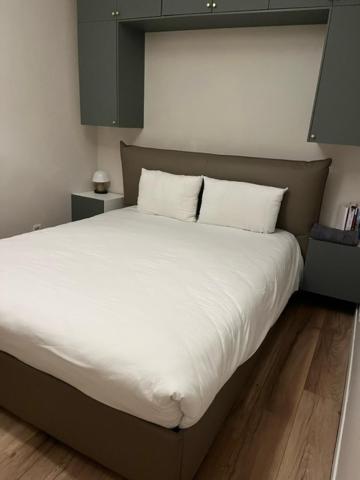 Beautiful 1br Flat Near Canal Saint Martin Appartamento Parigi
