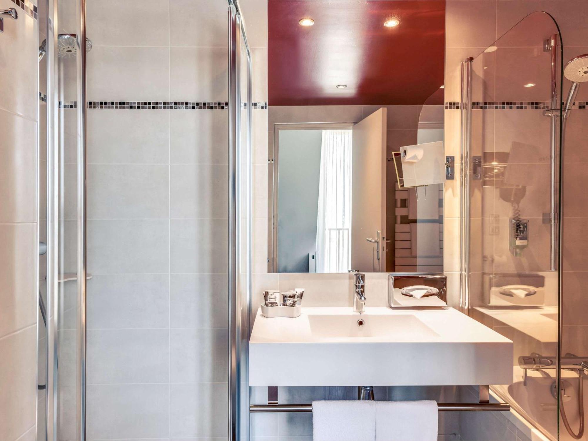 Hotel Mercure Bastille Marais 4*