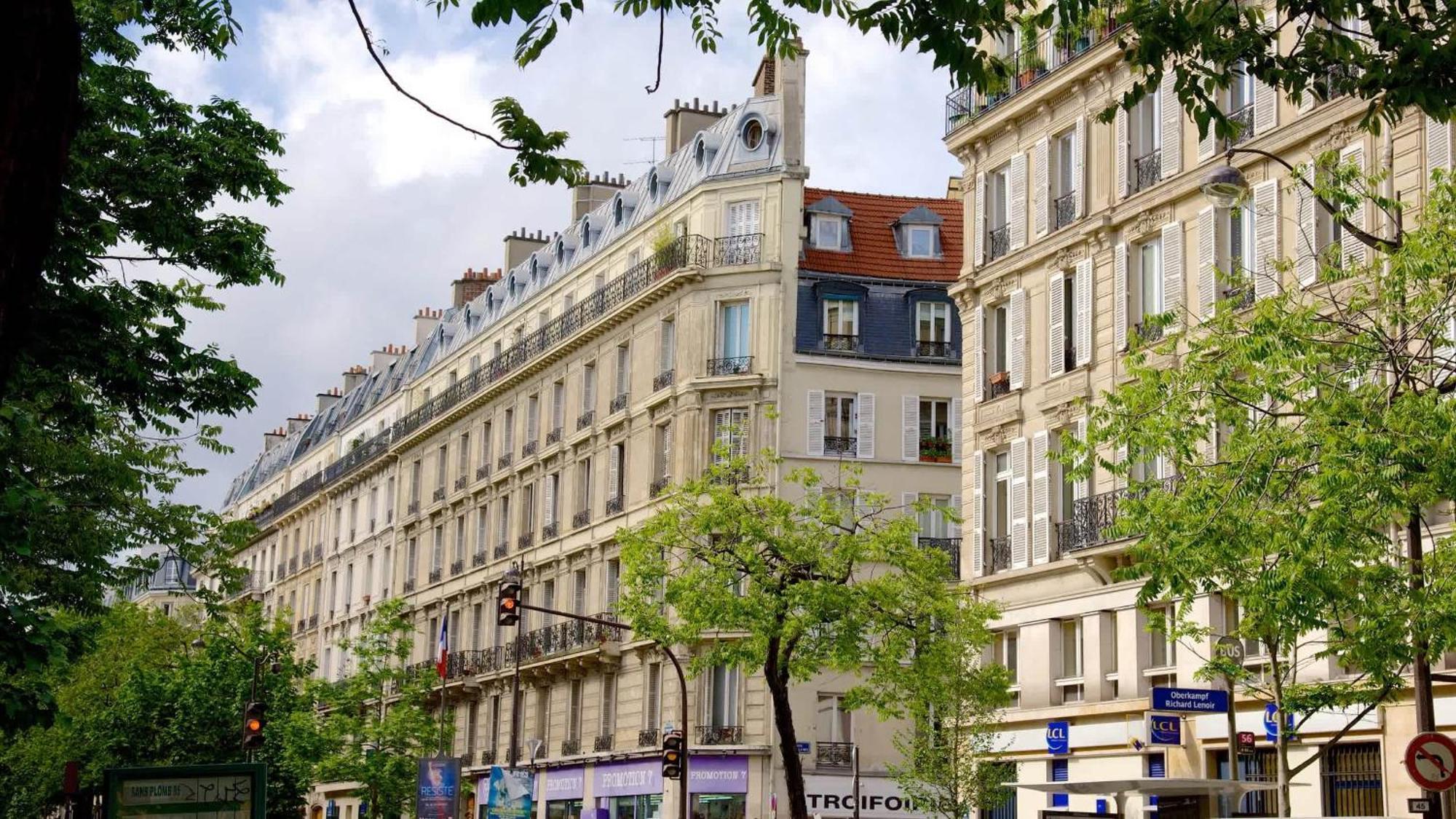 Comfortable Family Flat In Paris