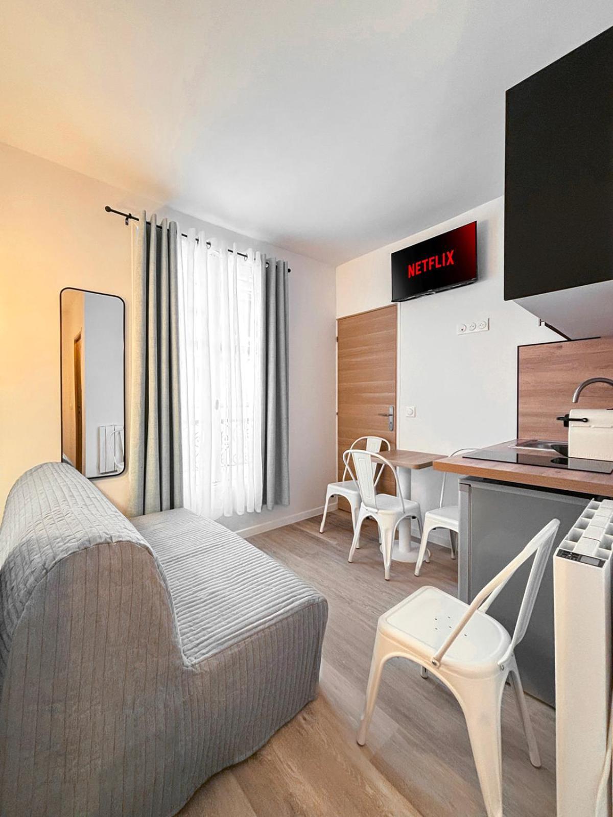 Nets - Voltaire Apartment Paris