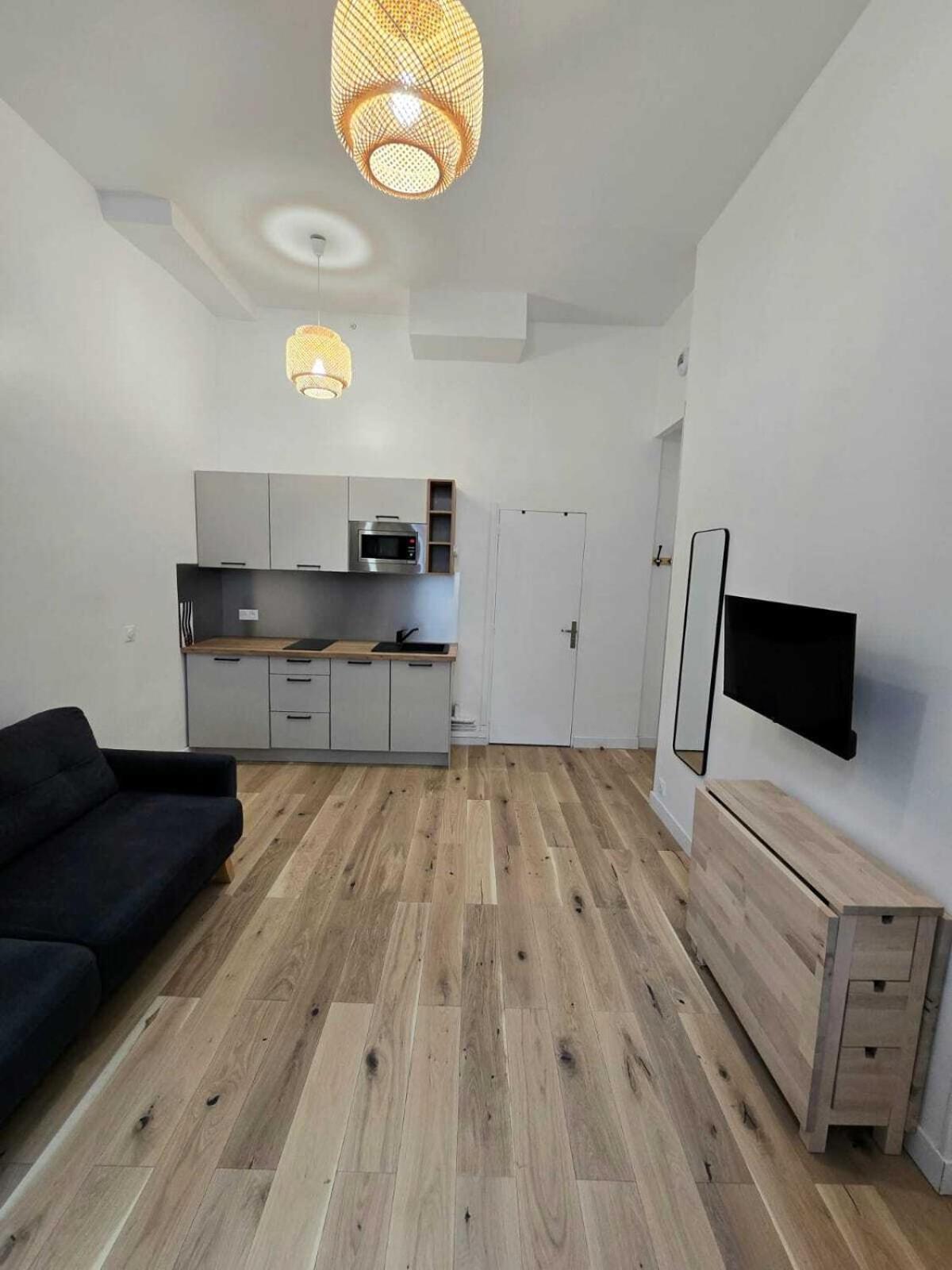 Bonne Nouvelle Apartment *