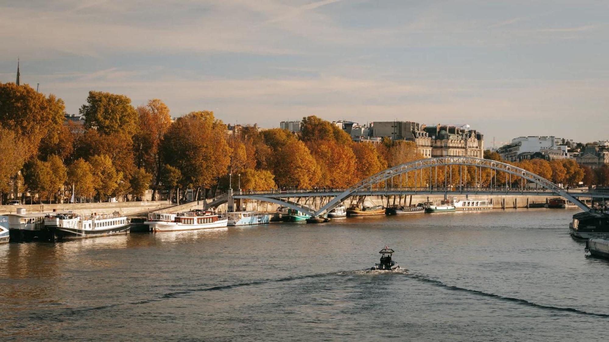 Brand-new With Eiffel Tower View Apartment *