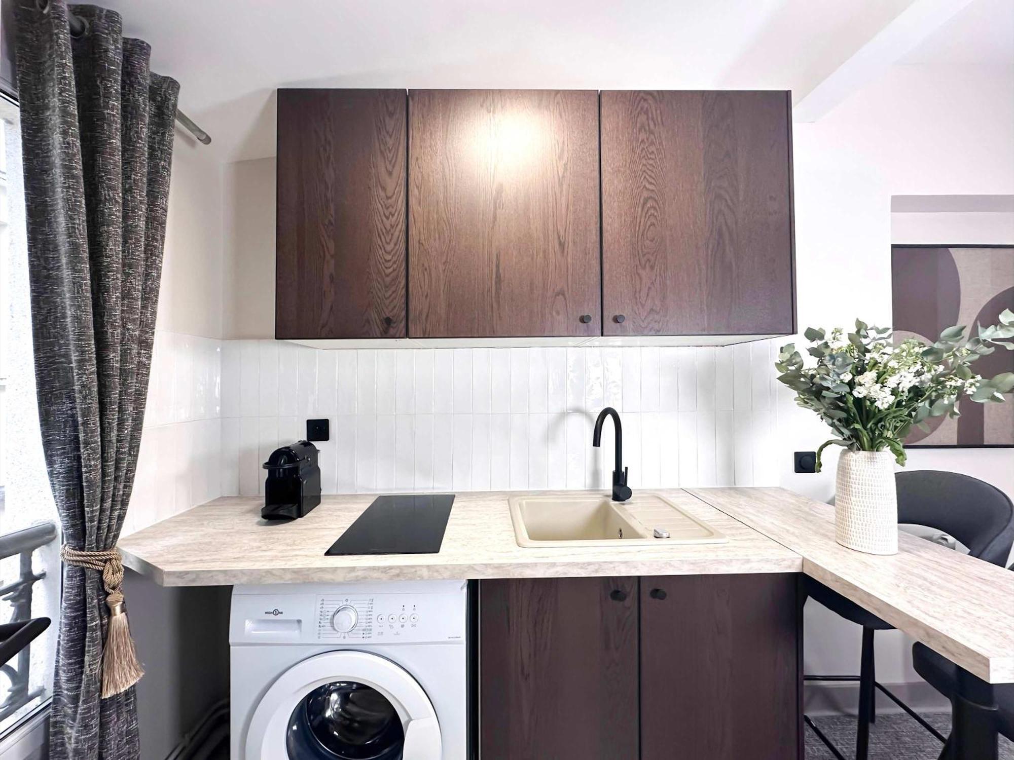Charming Studio In Porte De Versailles * Parigi