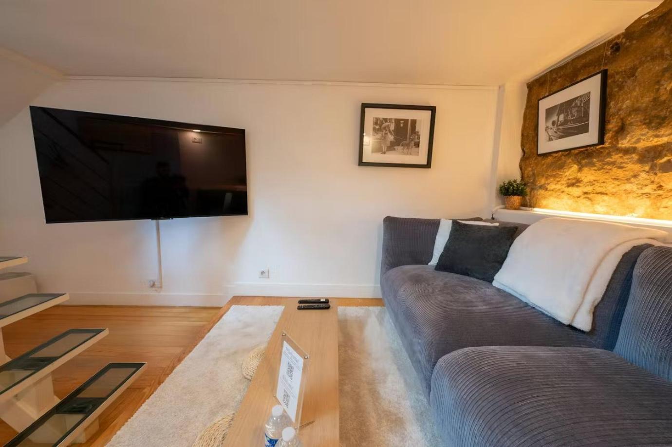 Cozy Artist Loft Appartamento Parigi