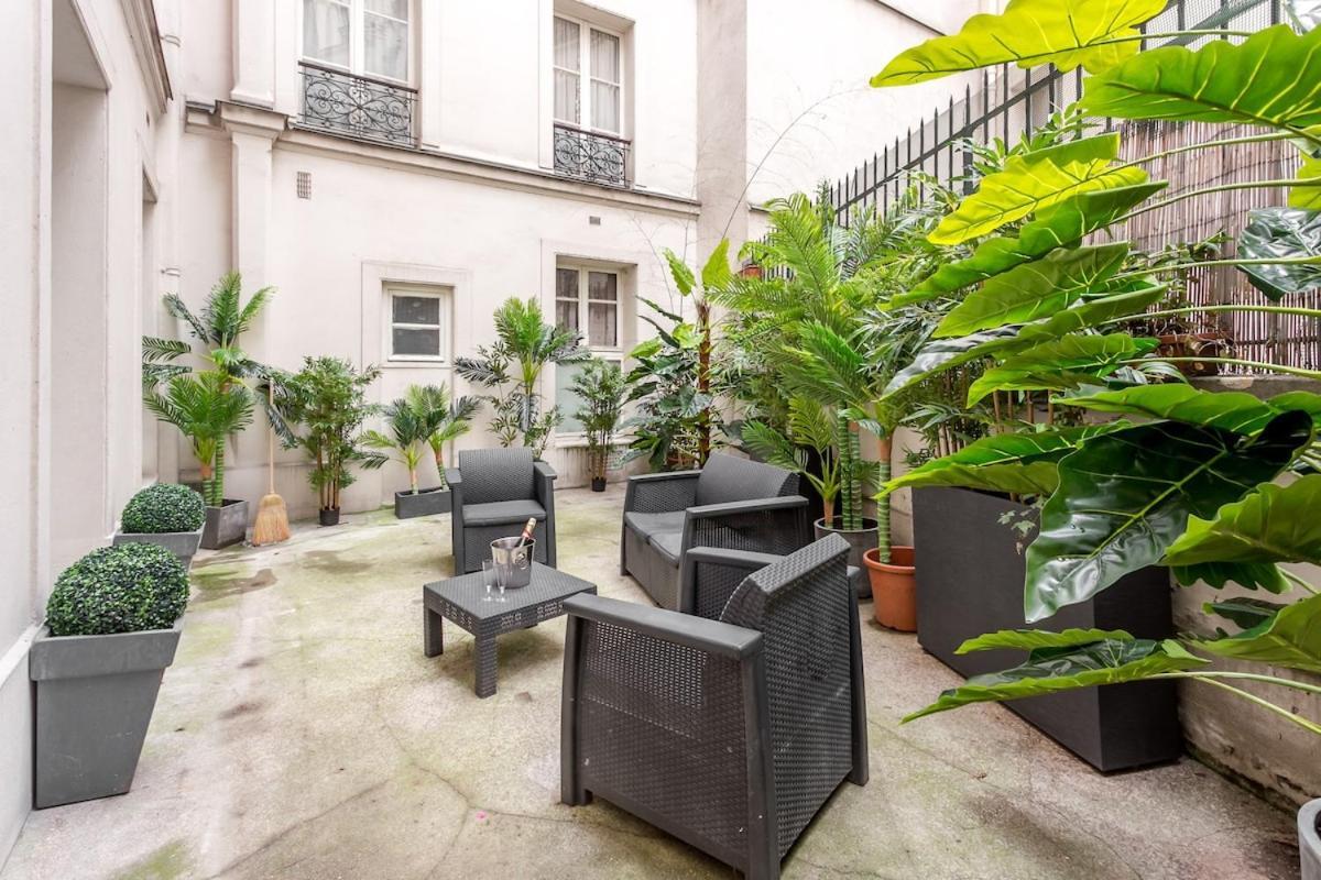 Bourd- Beyond Eiffel Tower Stylish Terrace Parigi