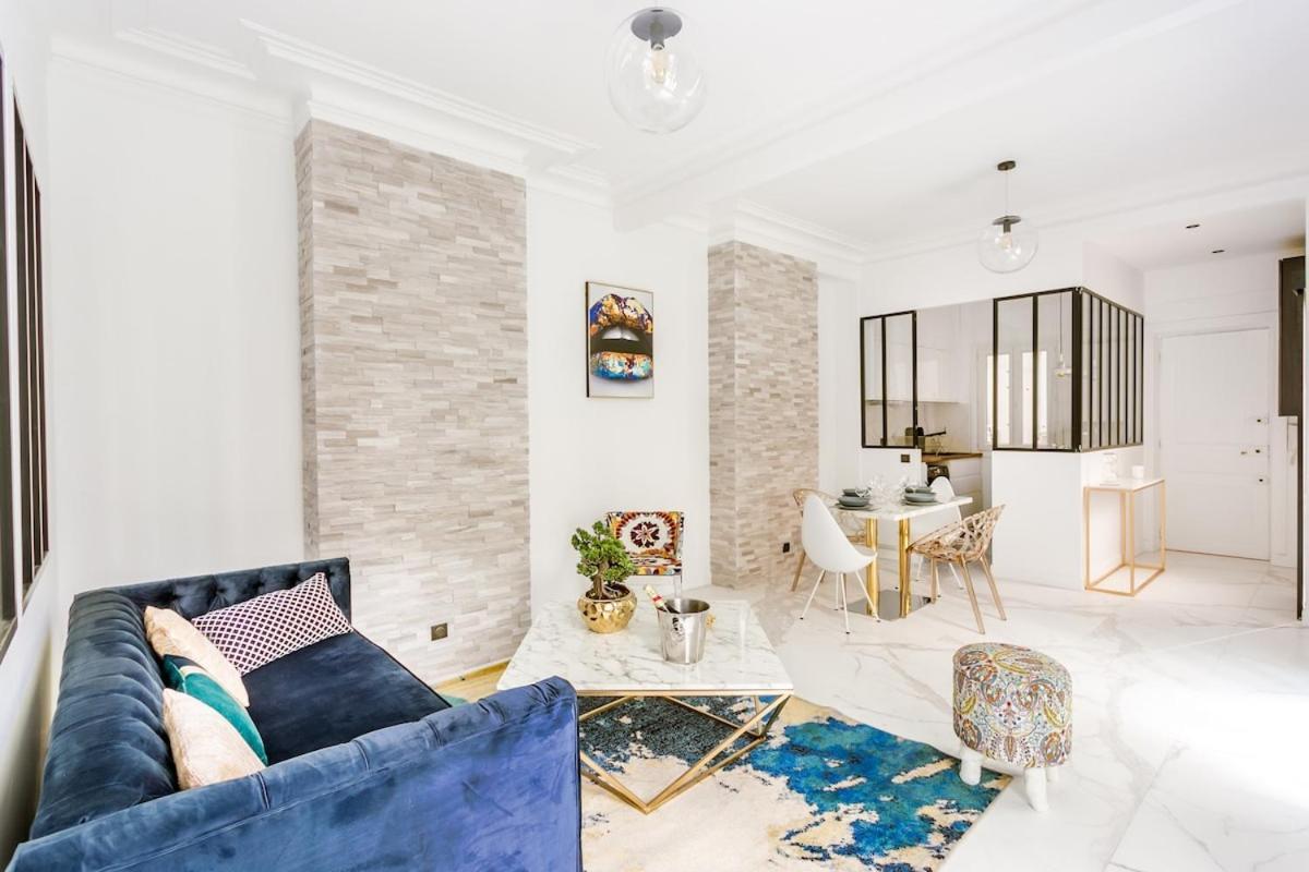 Bourd- Beyond Eiffel Tower Stylish Terrace *