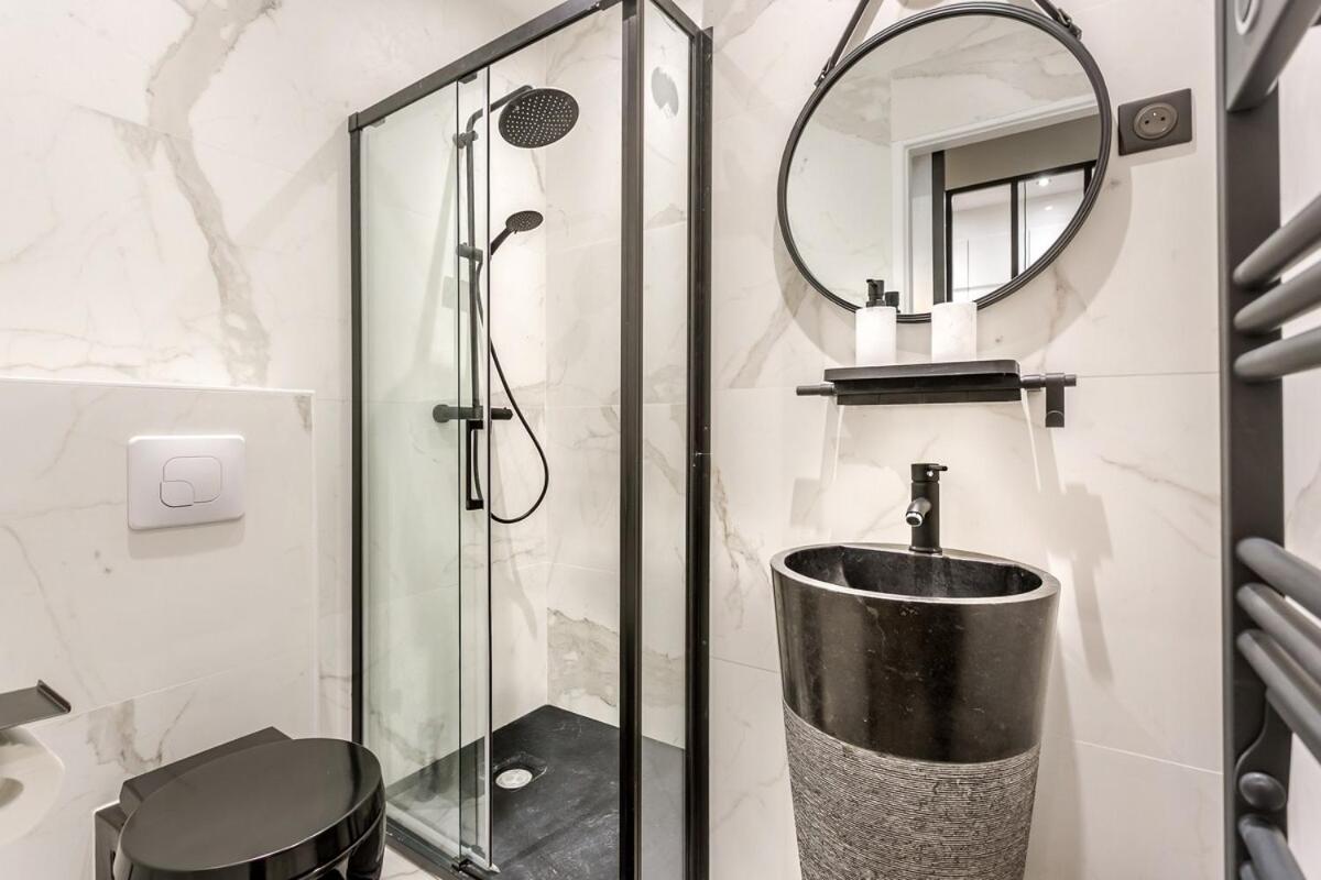 Appartamento Bourd- Beyond Eiffel Tower Stylish Terrace