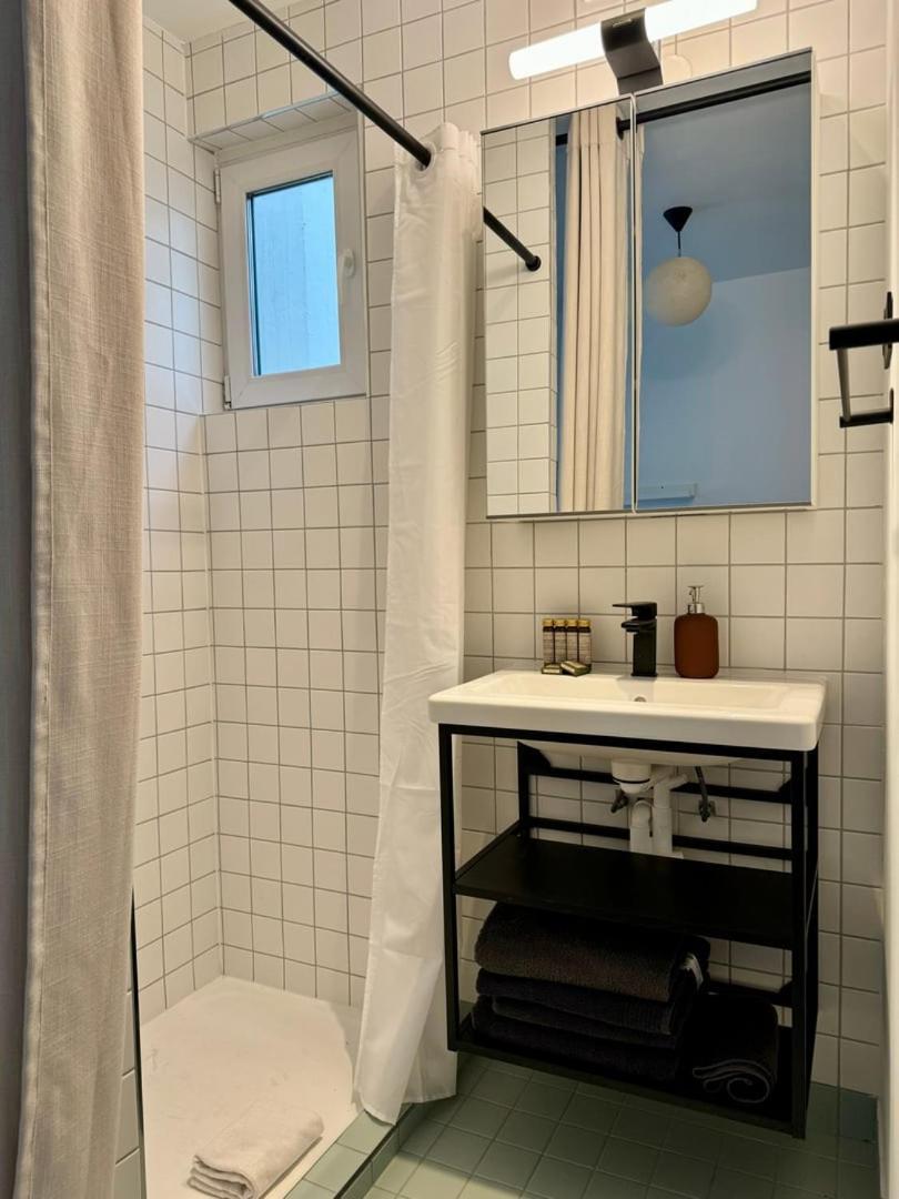 Tiny House In * Parigi