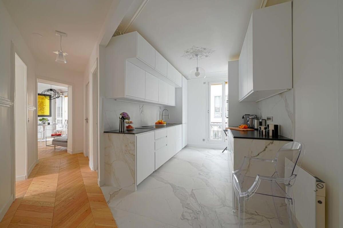 Appartamento Large Luxury Flat Next To Champs Elysee *