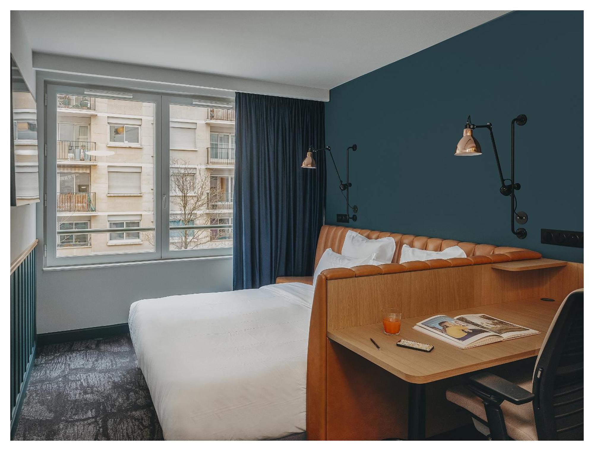 1.75 Le Charme Hotel *