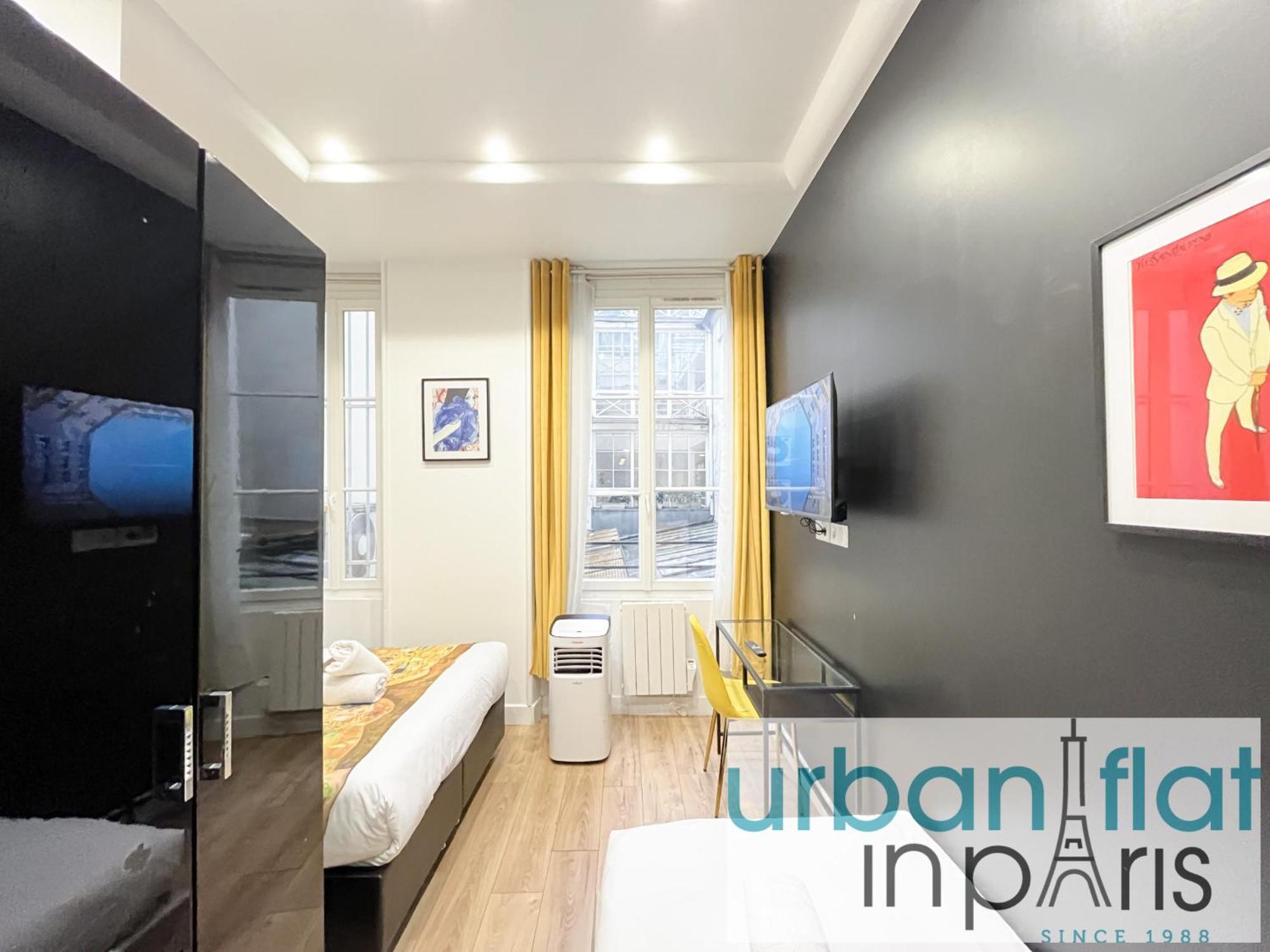Apartment 156 - Urban Ysl Flat In Montorgueil