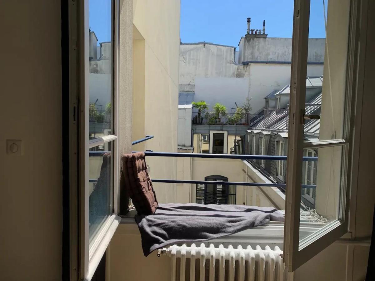 New & Cosy Beautiful Close Marais! * Parigi