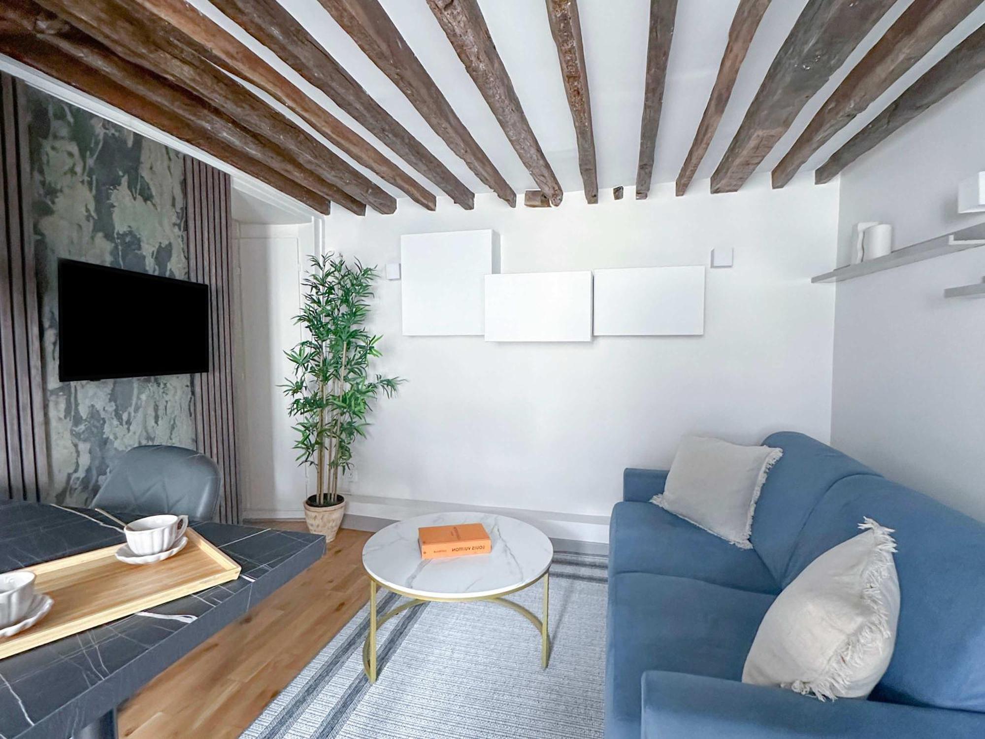 Apartment Beautiful Near Grands Boulevards Paris