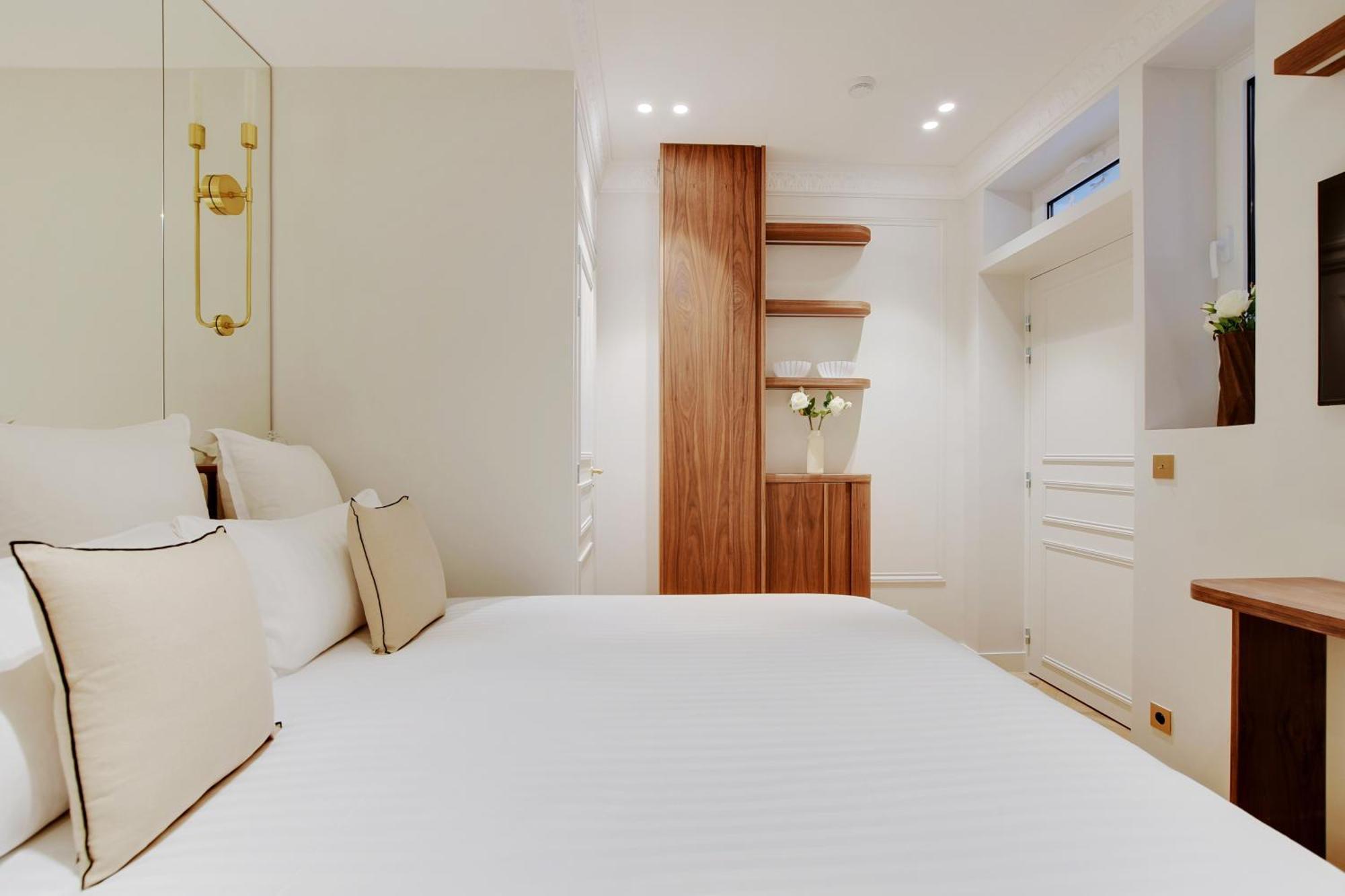 Maison Galante's With Services In La Madeleine - Opera Apartment Paris