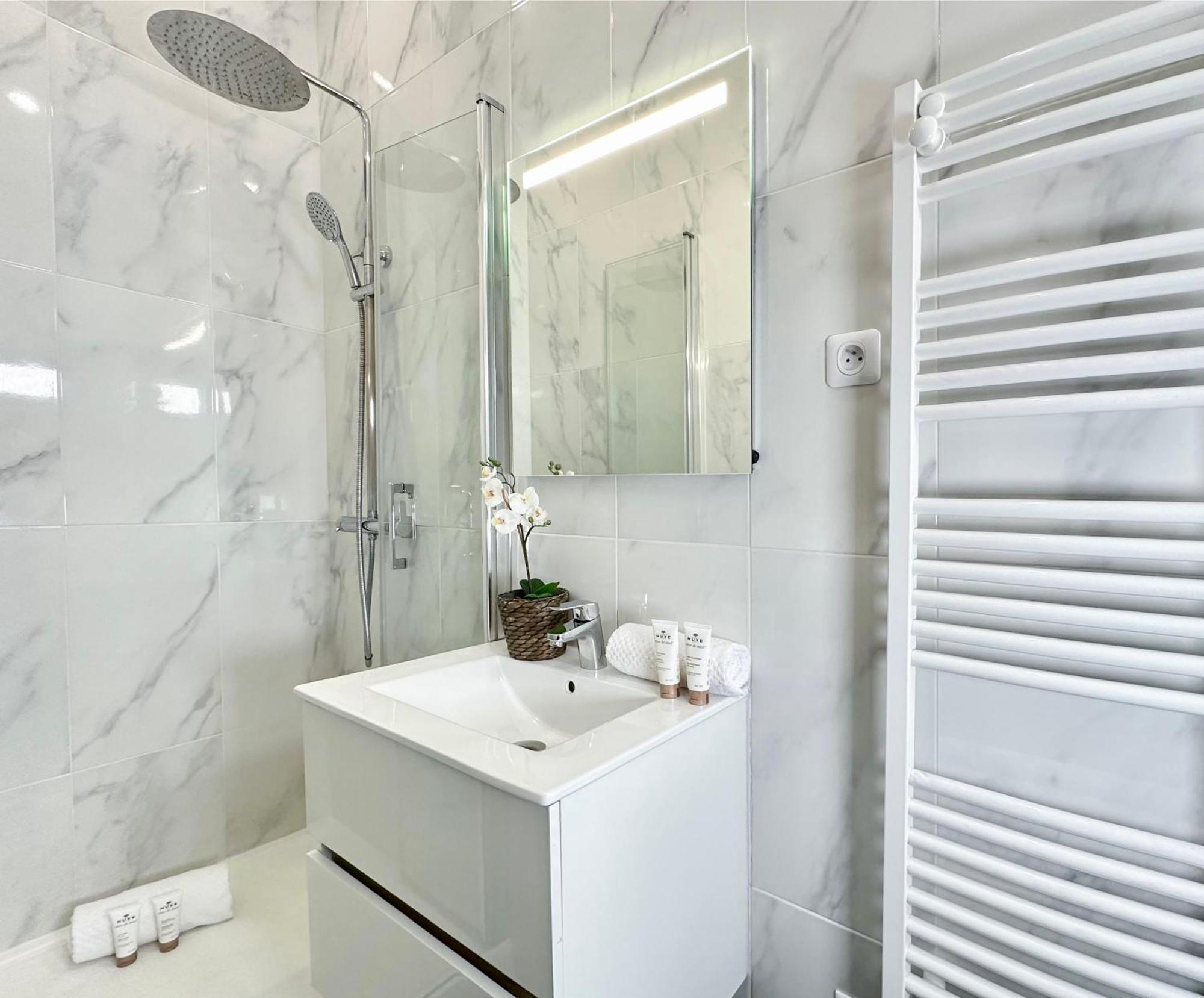 Appartamento Spacious In Saint-germain-des-pres Parigi