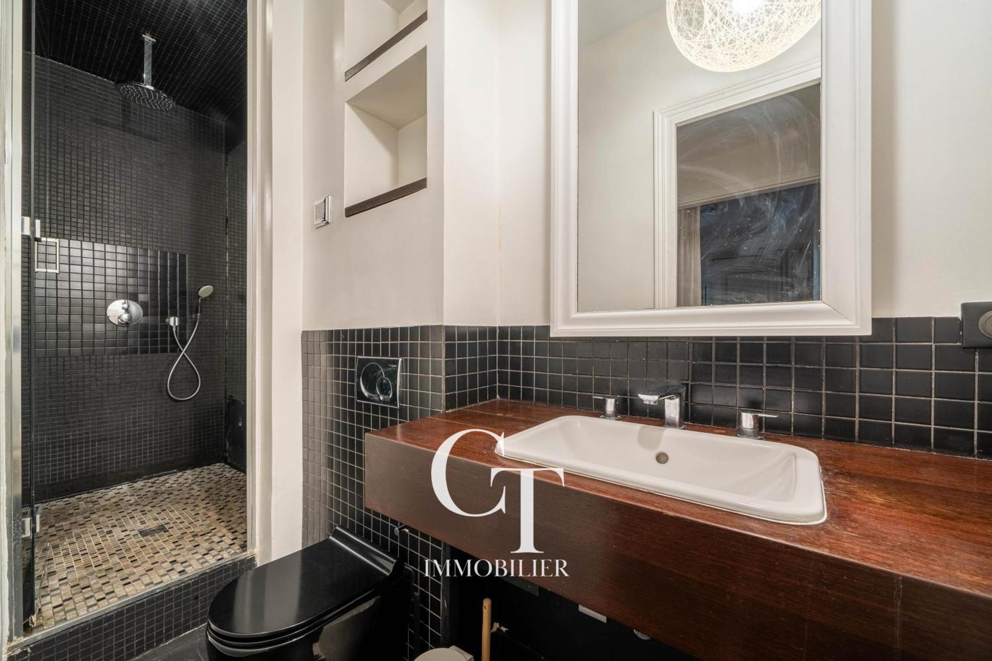 Luxury Jungle Loft With Private Garden, Jacuzzi & Hammam Parigi