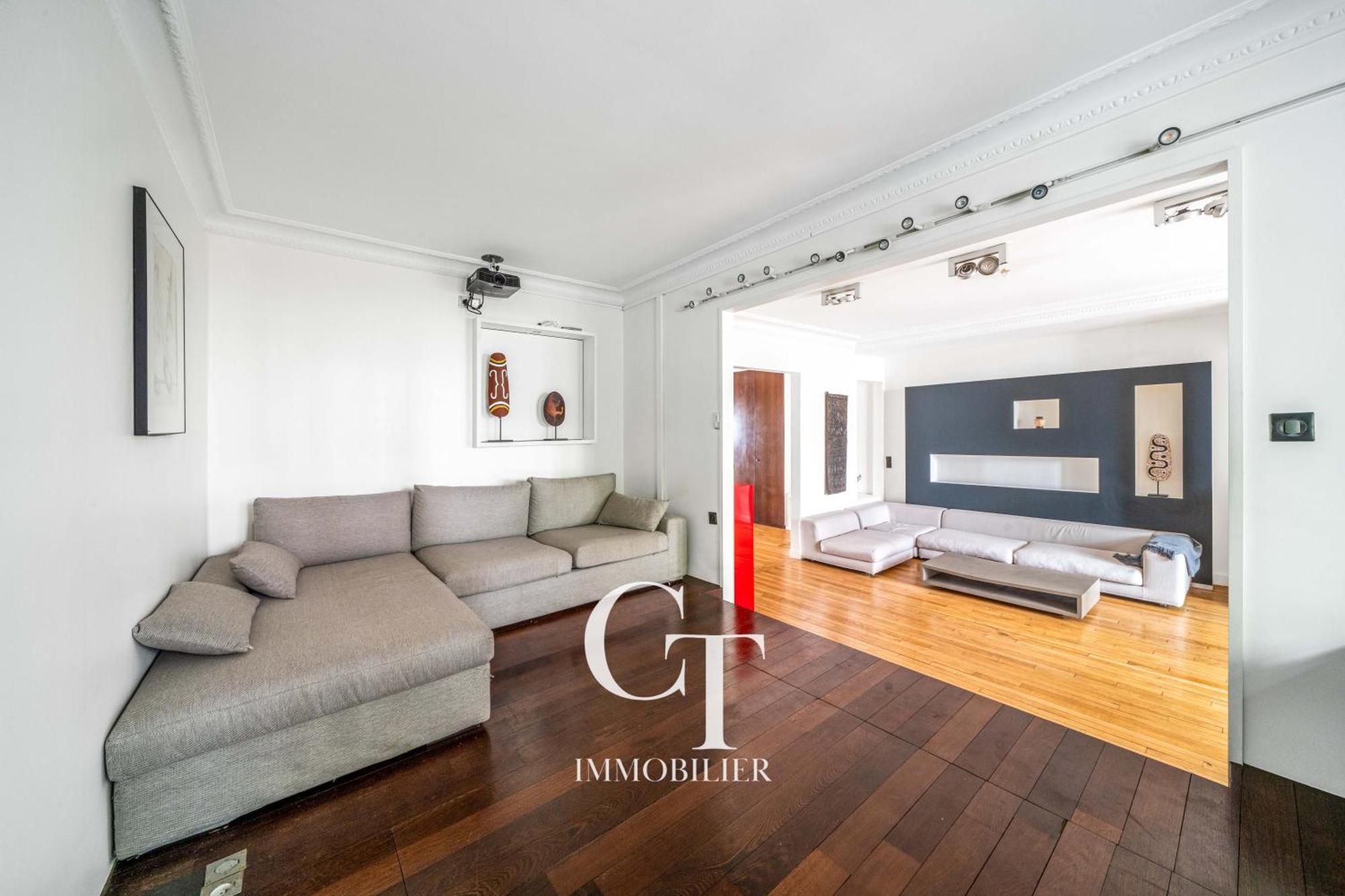 Appartamento Luxury Jungle Loft With Private Garden, Jacuzzi & Hammam *