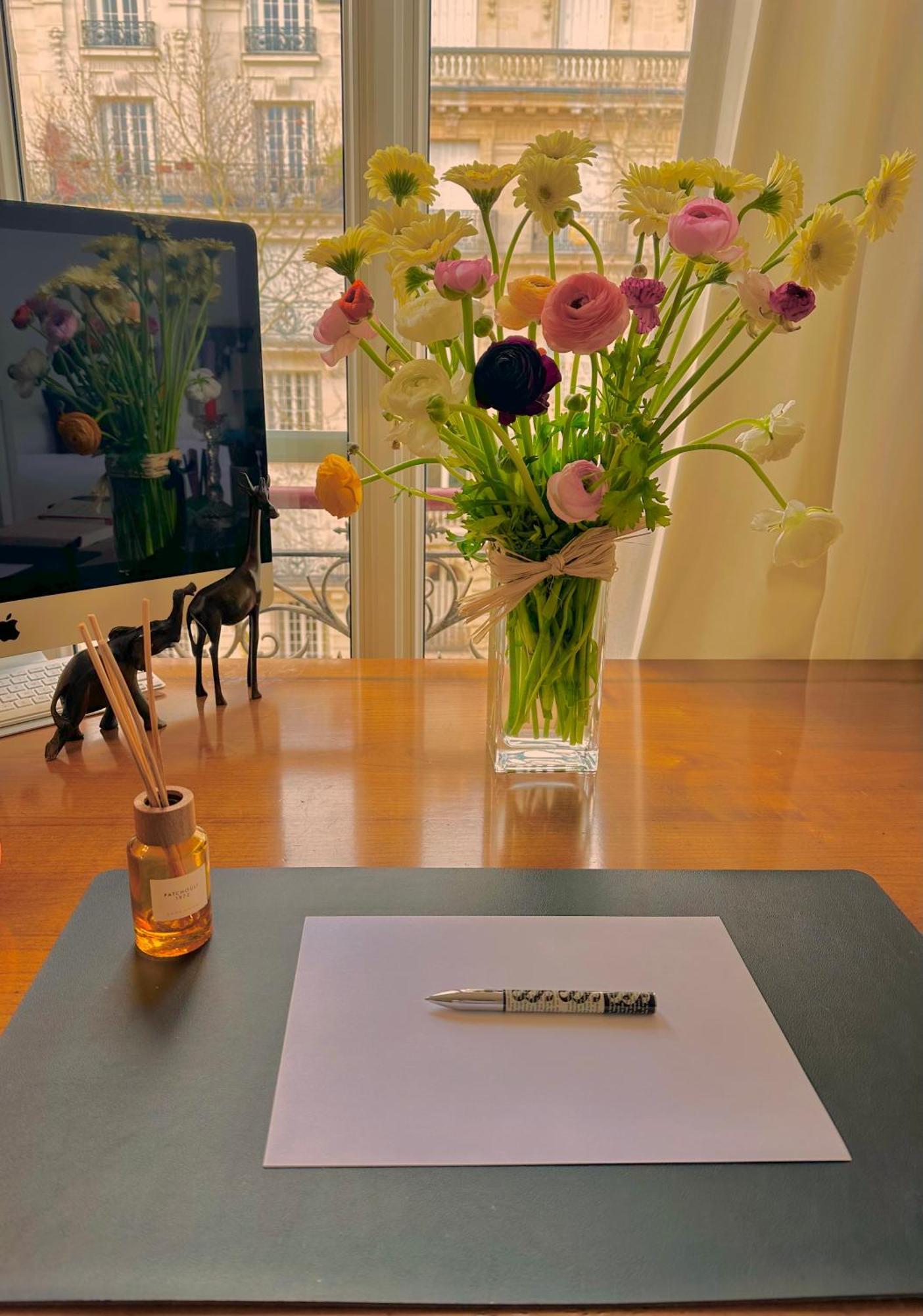 Luxury With A View Of The Eiffel Tower * Paris