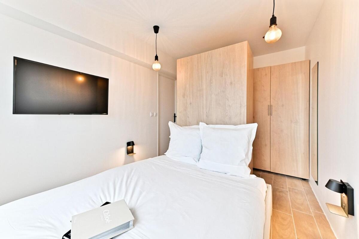 Parisian Getaway Near Gare De L'est - Ii *