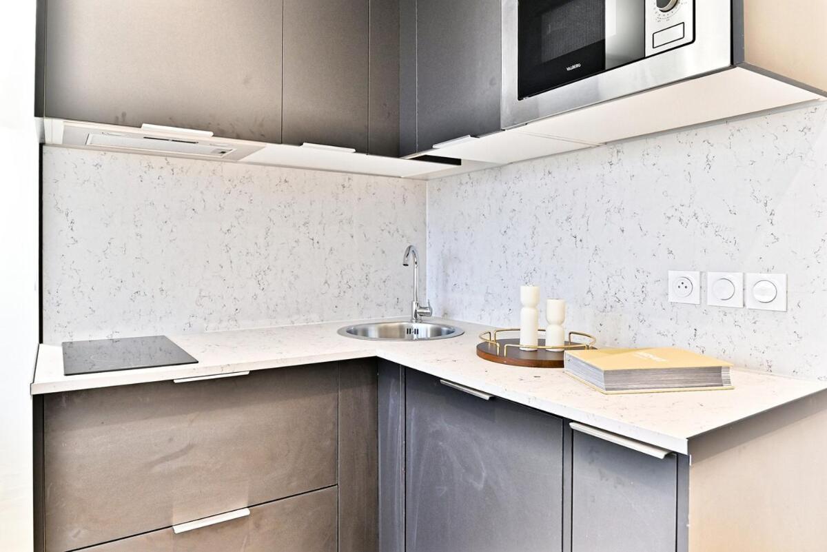 Appartamento Parisian Getaway Near Gare De L'est - Ii *