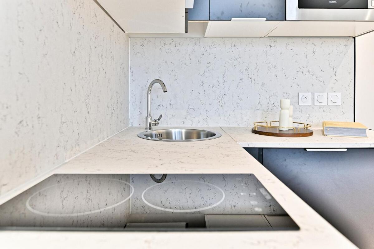 Parisian Getaway Near Gare De L'est - Ii Appartamento