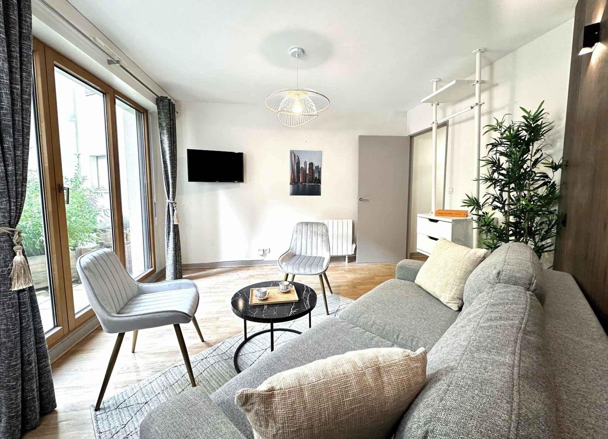 Appartamento With Terrace In Porte De Versailles