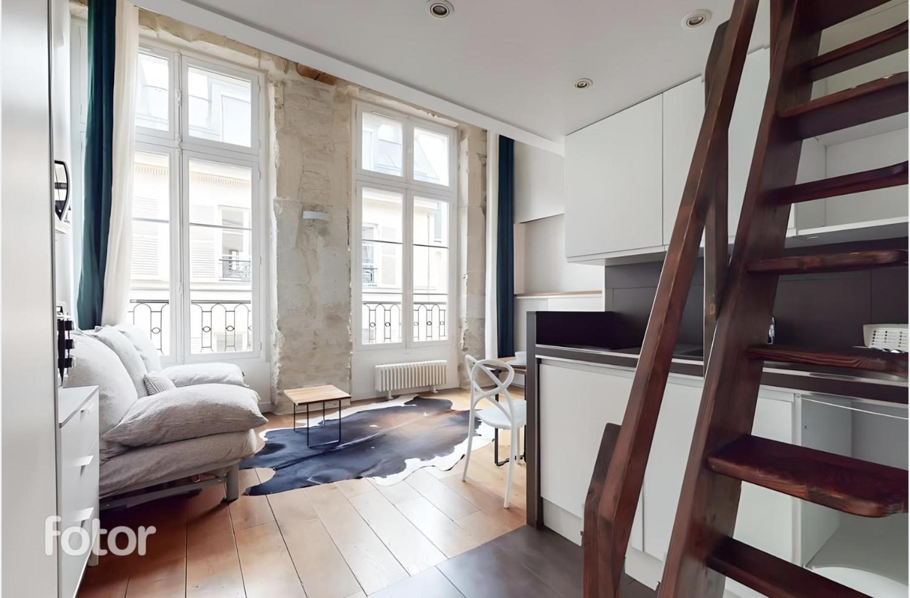 Apartment Chez Gustave: Clim Calm,saint Paul Marais, 2guests