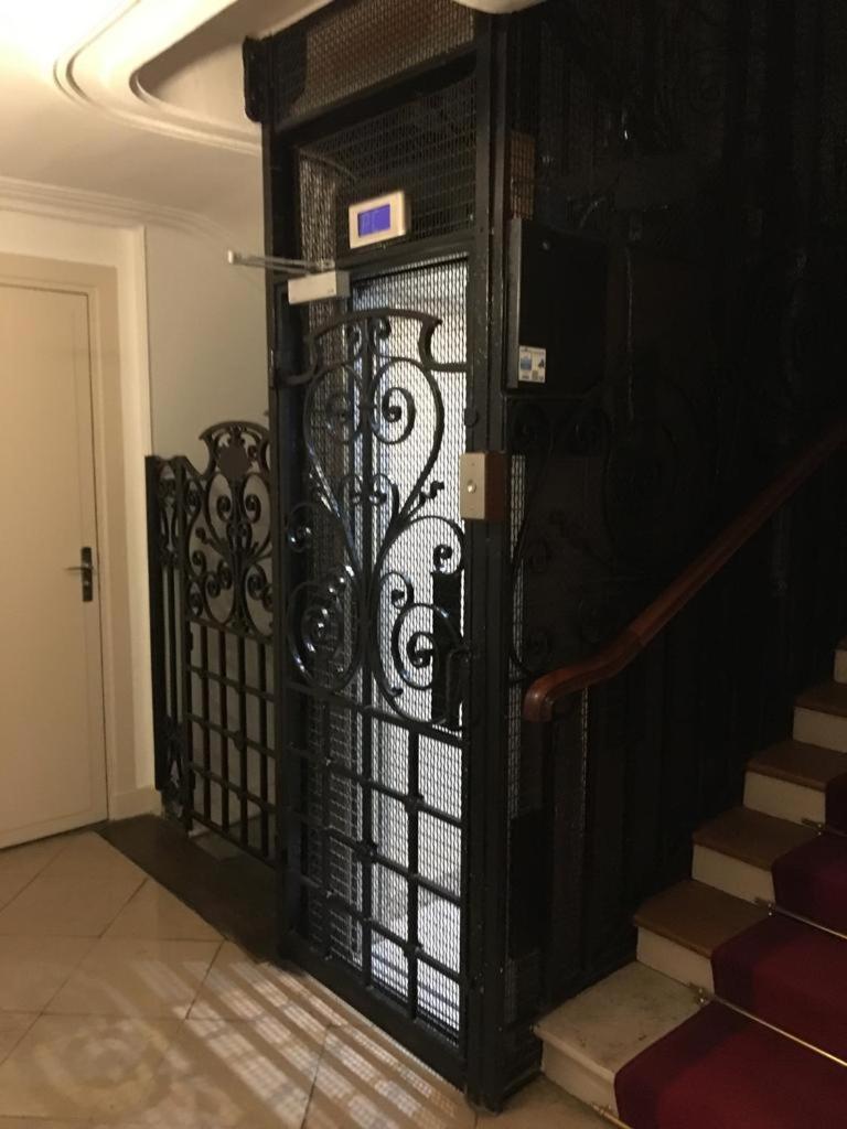 Opera Apartment *