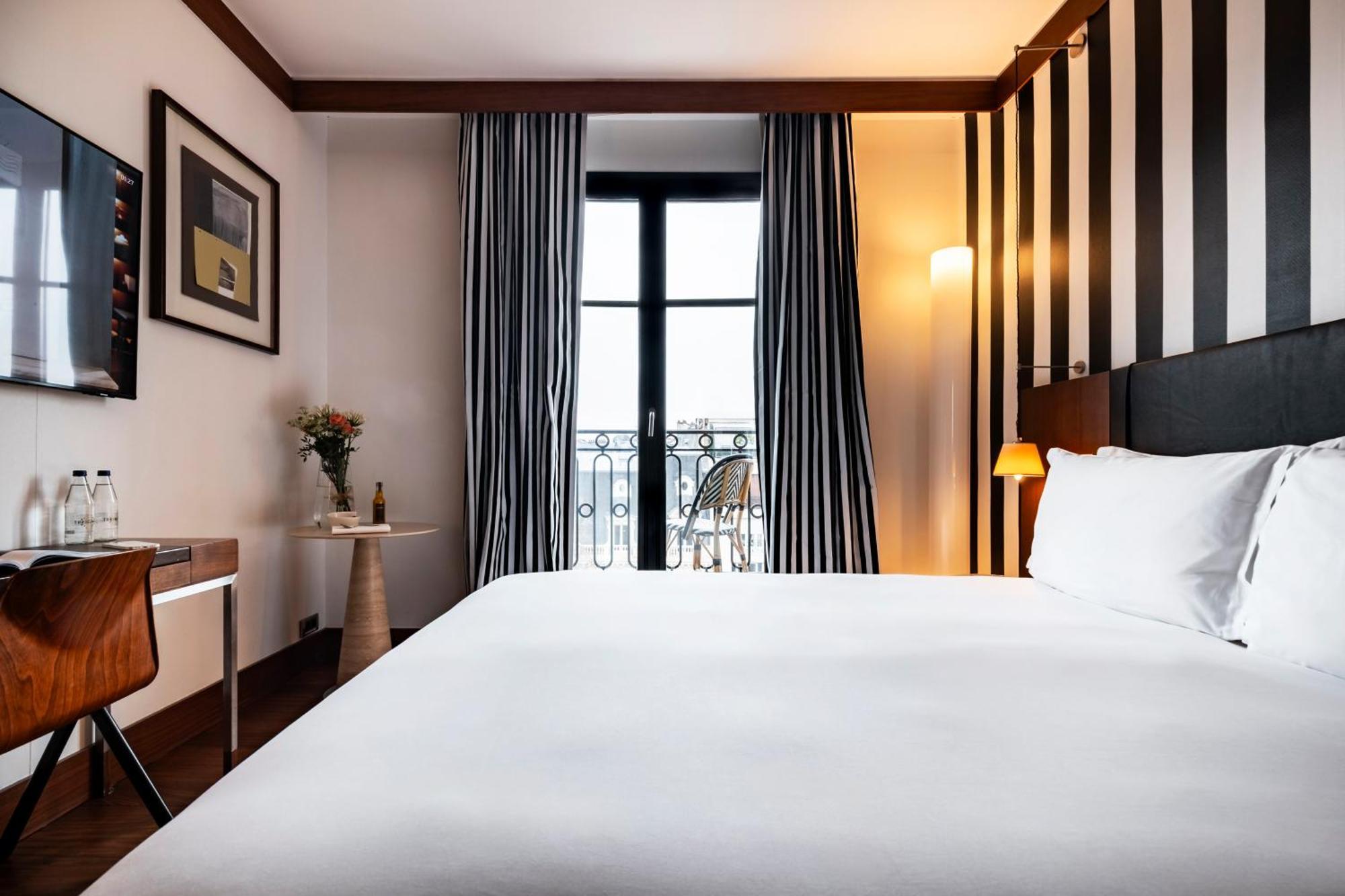 Hotel Radisson Blu Champs-elysées, Parigi