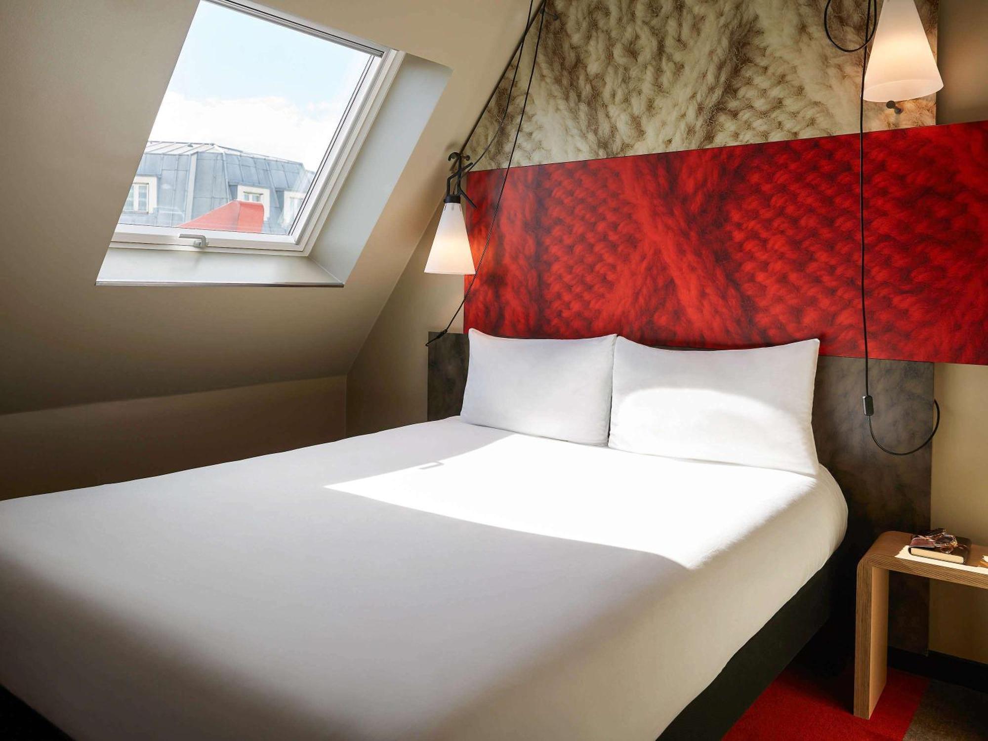 Ibis Canal Saint Martin 3*