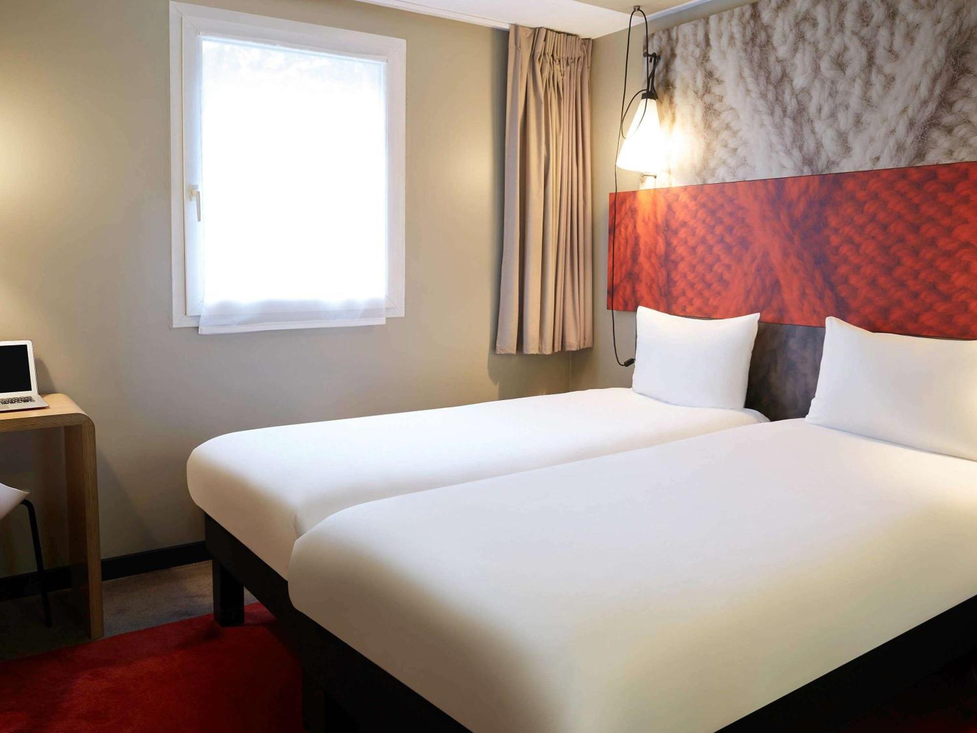 Ibis Canal Saint Martin Parigi
