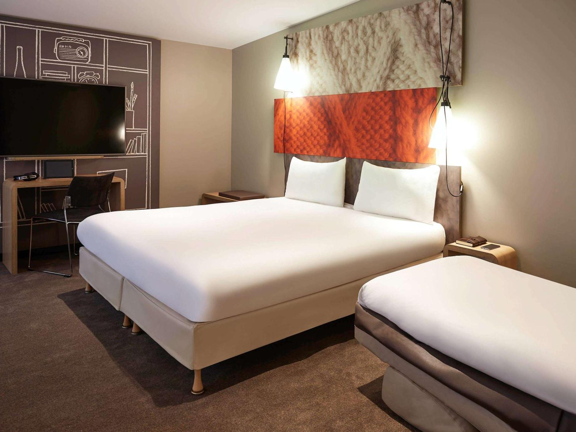 Ibis Canal Saint Martin 3* Parigi
