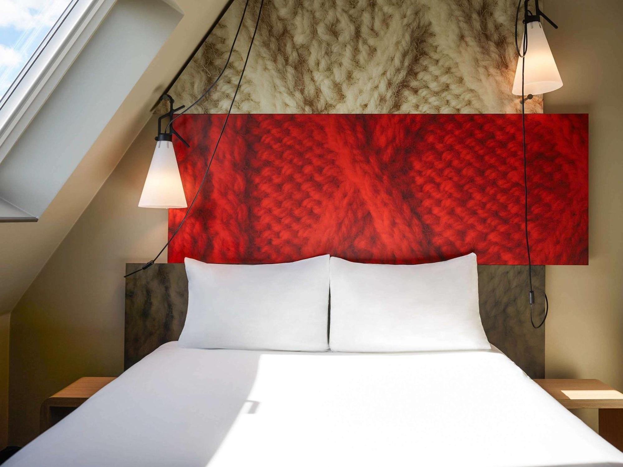 Hotel Ibis Canal Saint Martin 3*