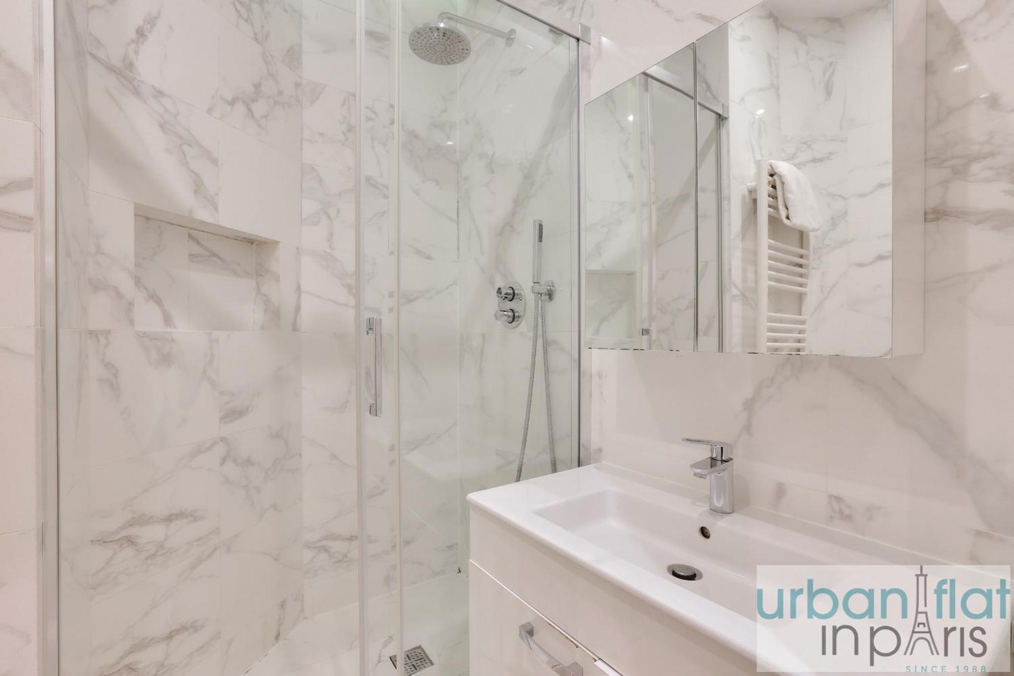 61- Big Luxury Parisian Flat 2dd