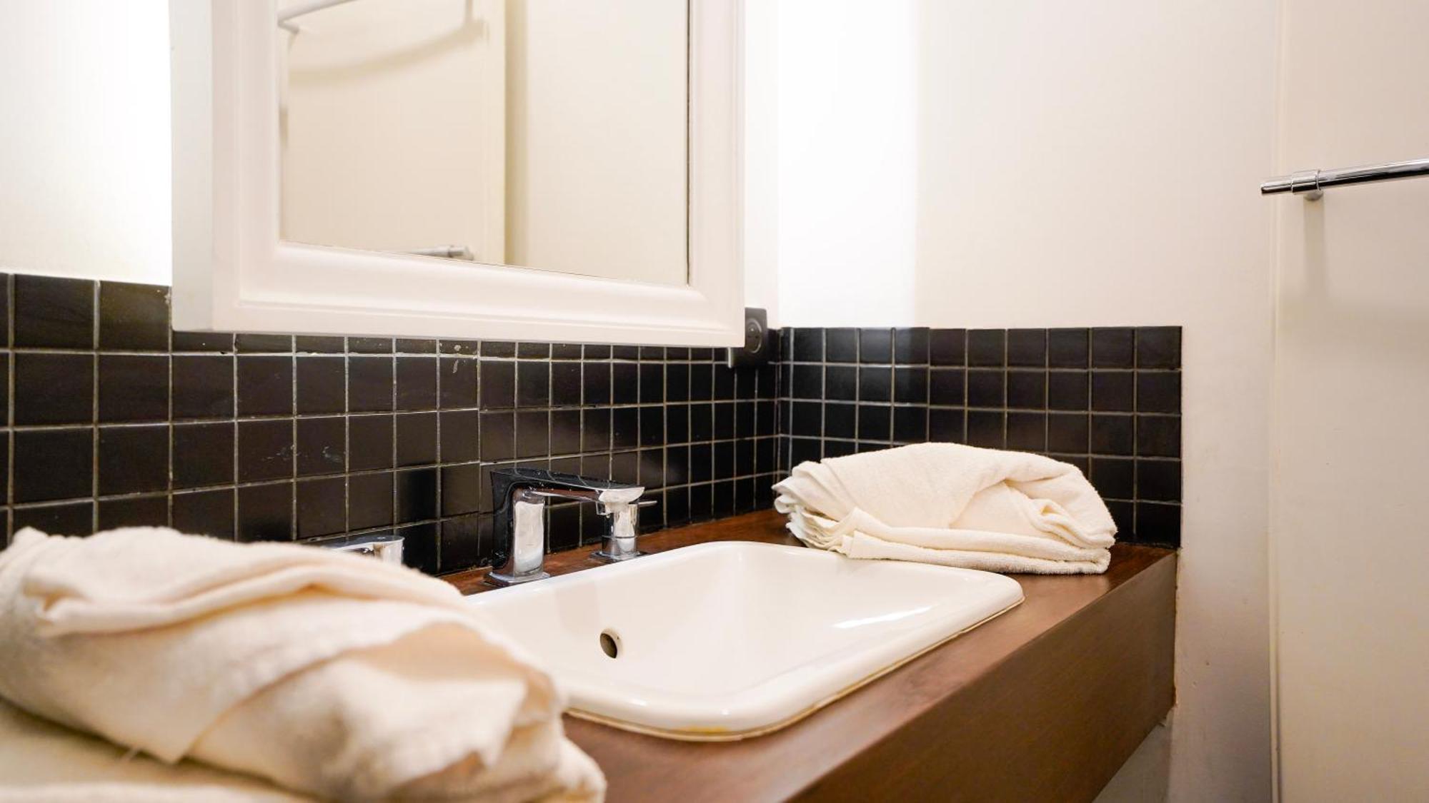 Appartamento Luxury Jungle Loft With Private Garden, Jacuzzi & Hammam
