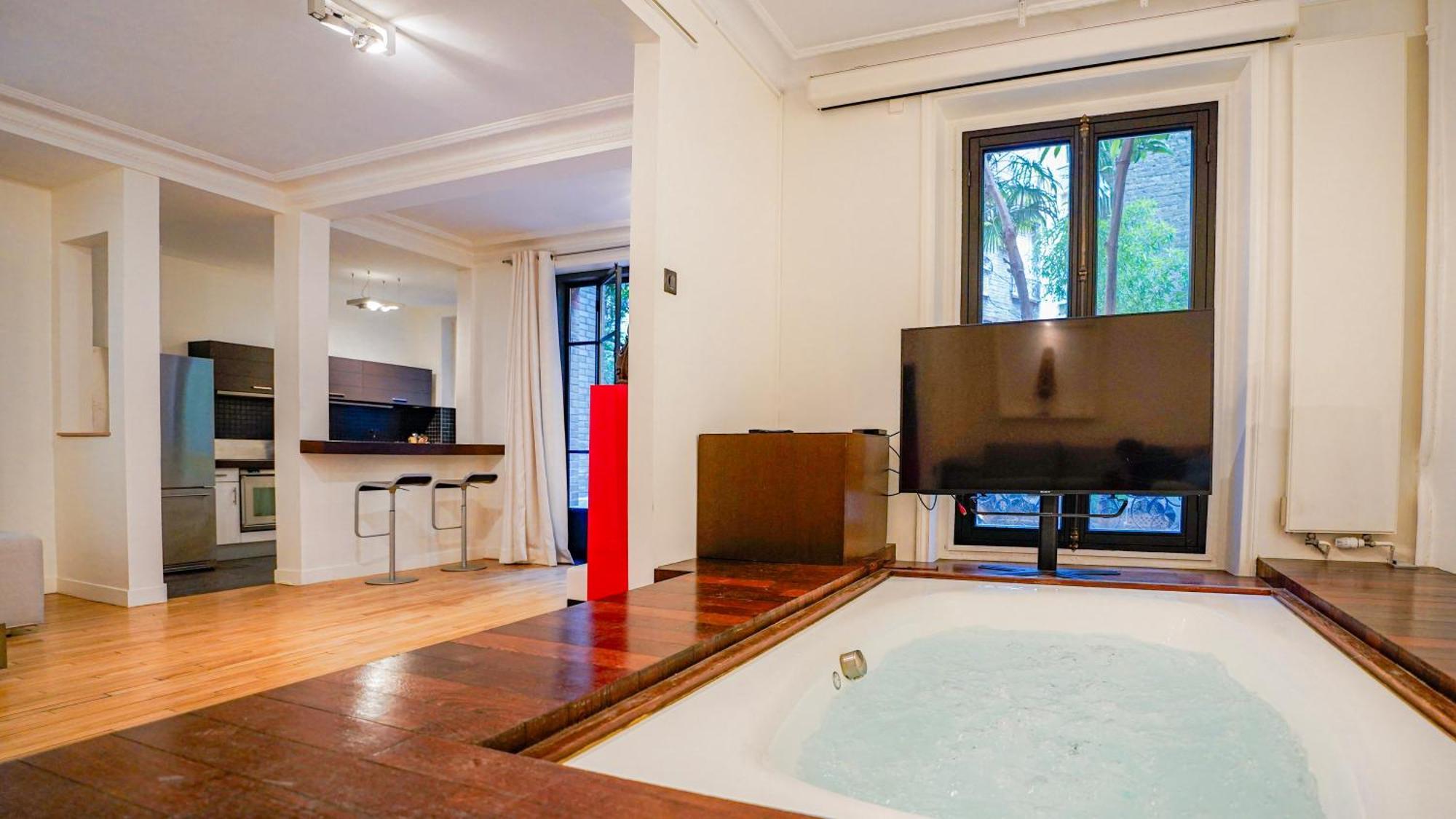 Luxury Jungle Loft With Private Garden, Jacuzzi & Hammam Appartamento Parigi